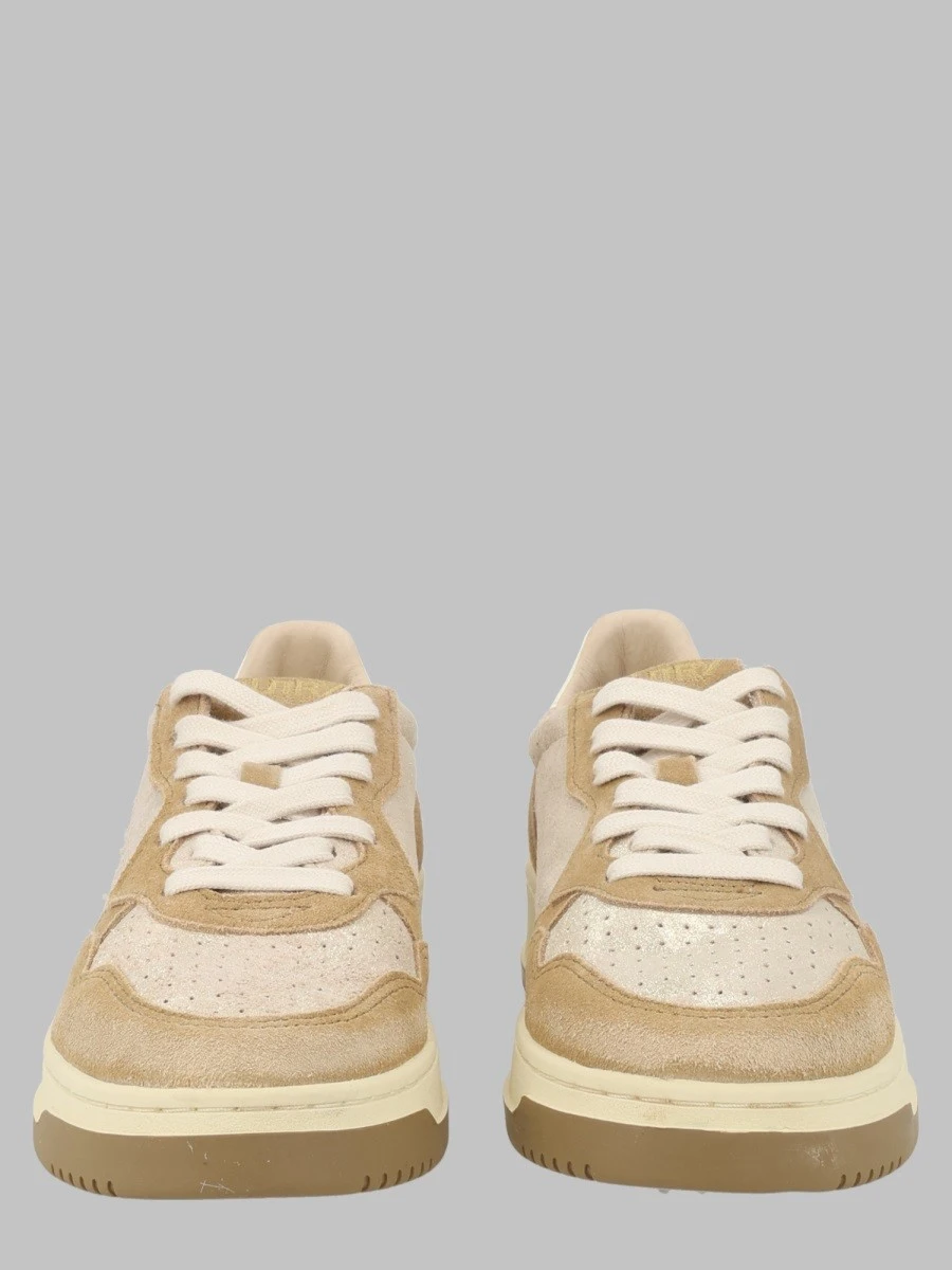SNEAKER "MEDALIST LOW".webp