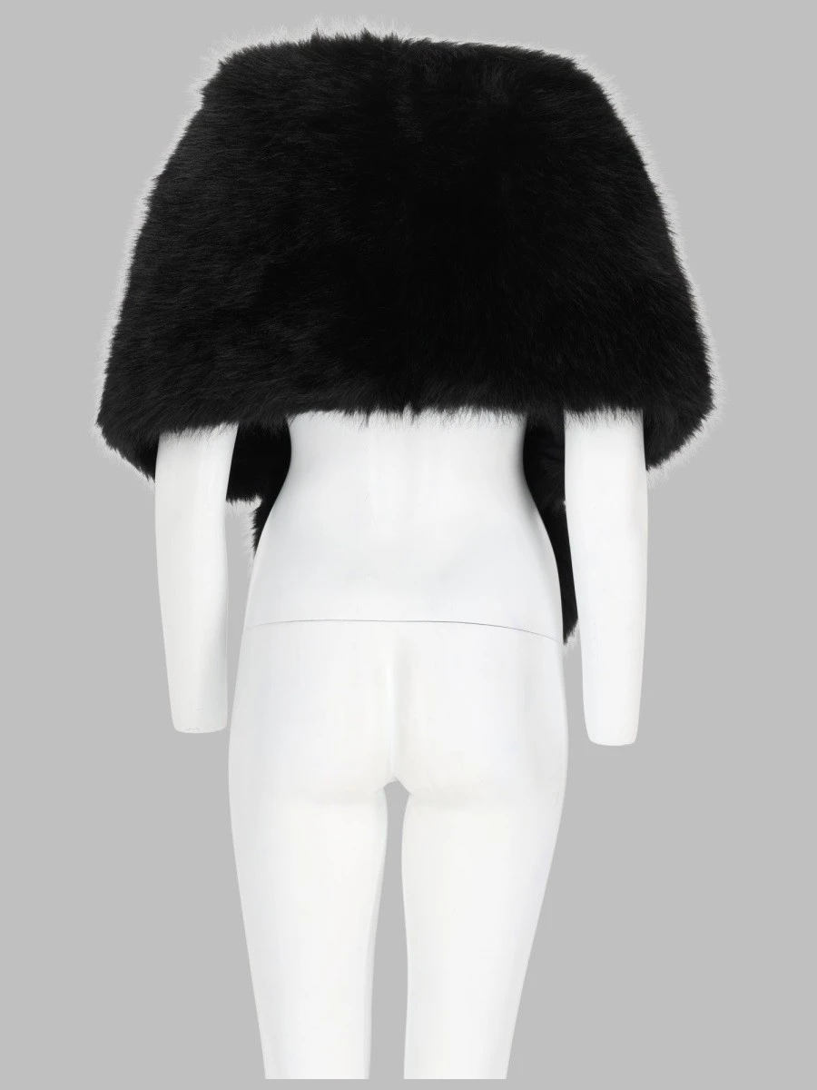 faux fur stoles.webp