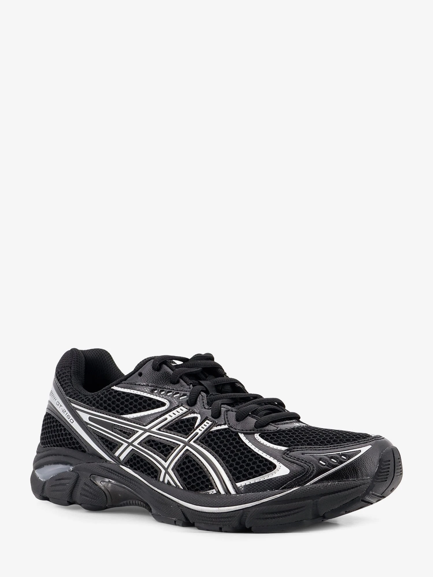 GT-2160 leather sneakers with contrasting inserts.webp