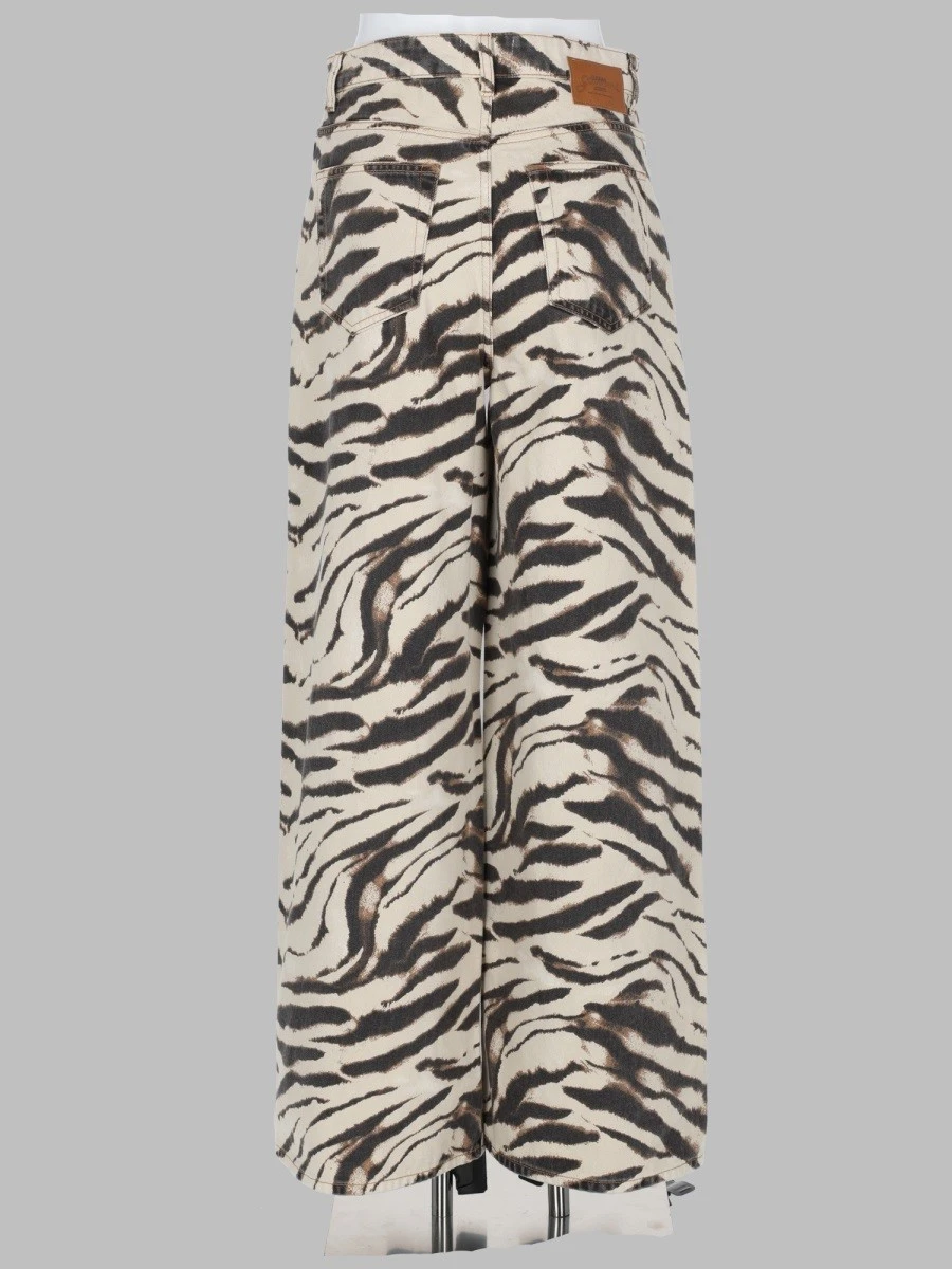 JEANS CON STAMPA ANIMALIER.webp