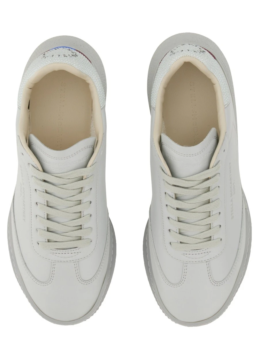 SNEAKER LOOP.webp