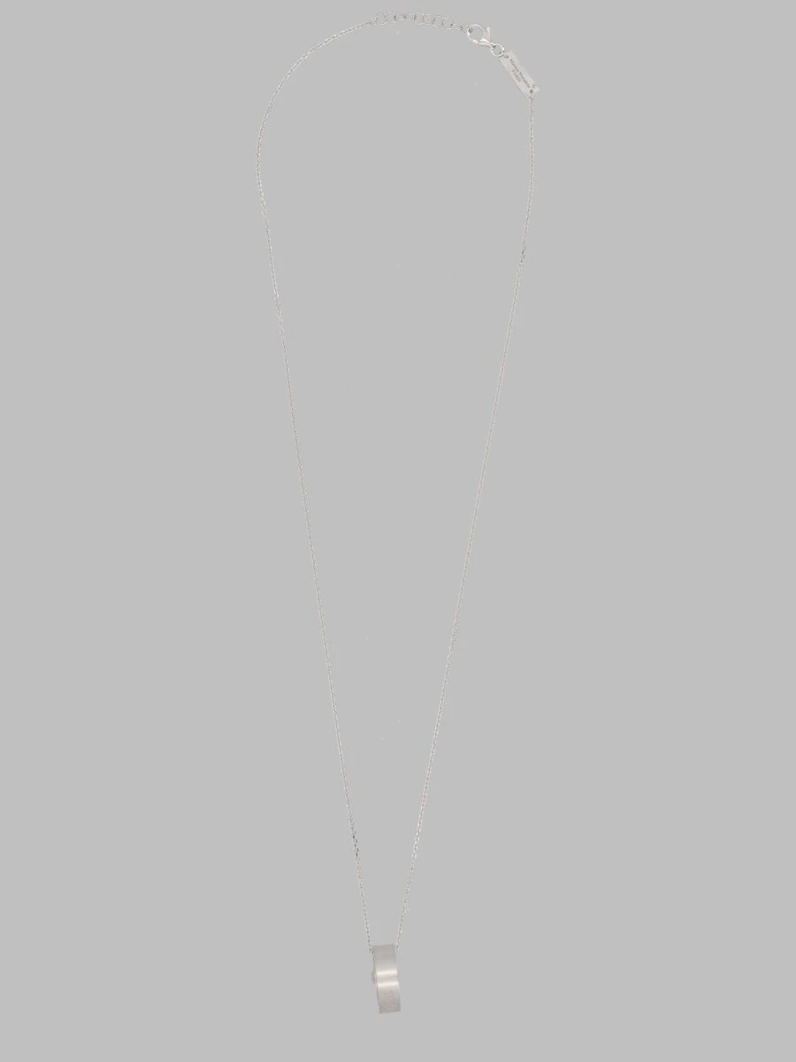 COLLANA CON PENDENTE AD ANELLO.webp