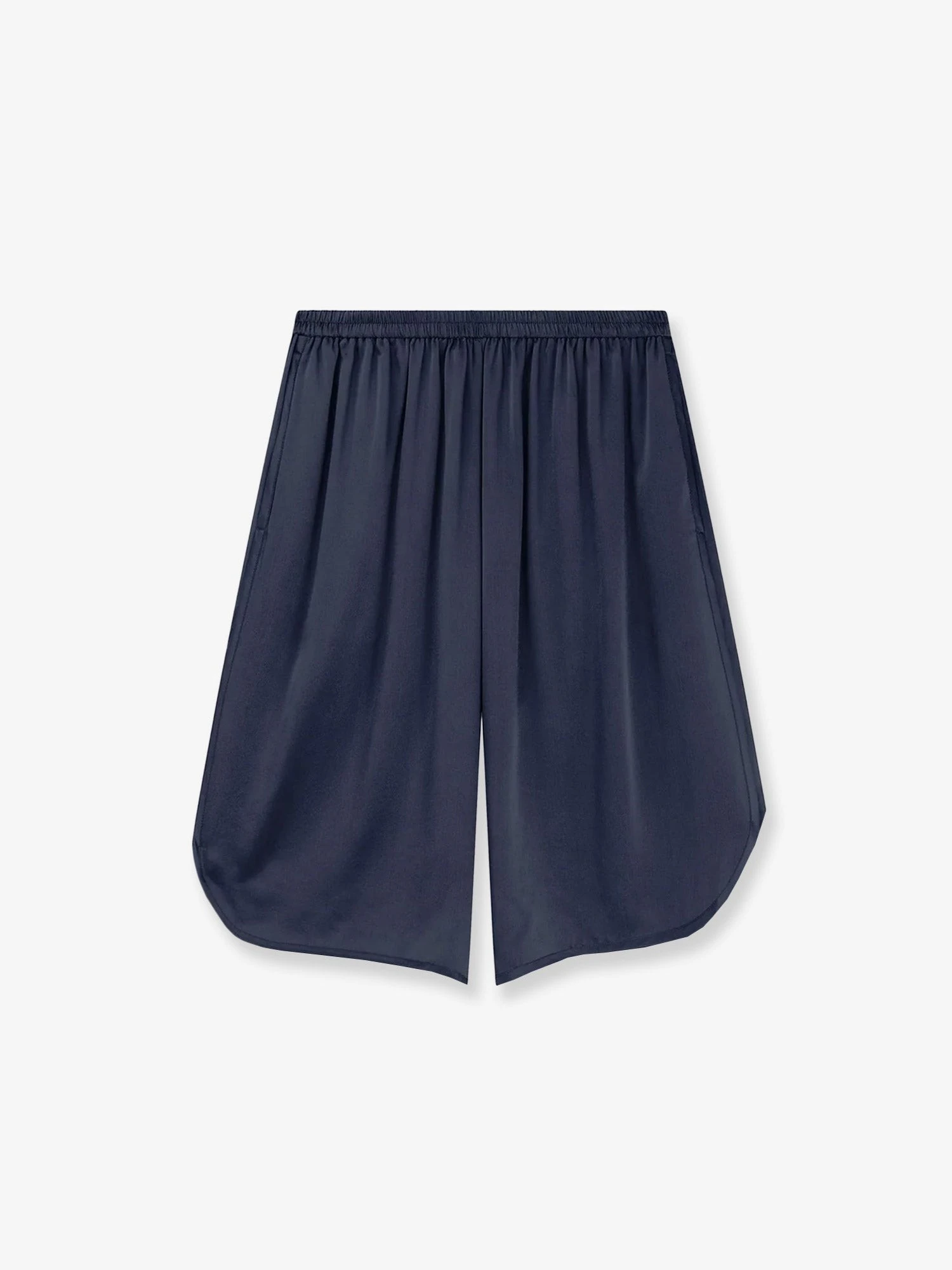 Nelis satin Bermuda shorts.webp