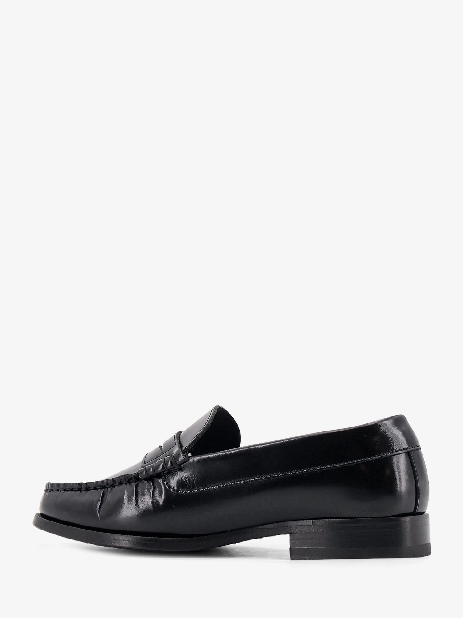 Rivet leather loafers.webp
