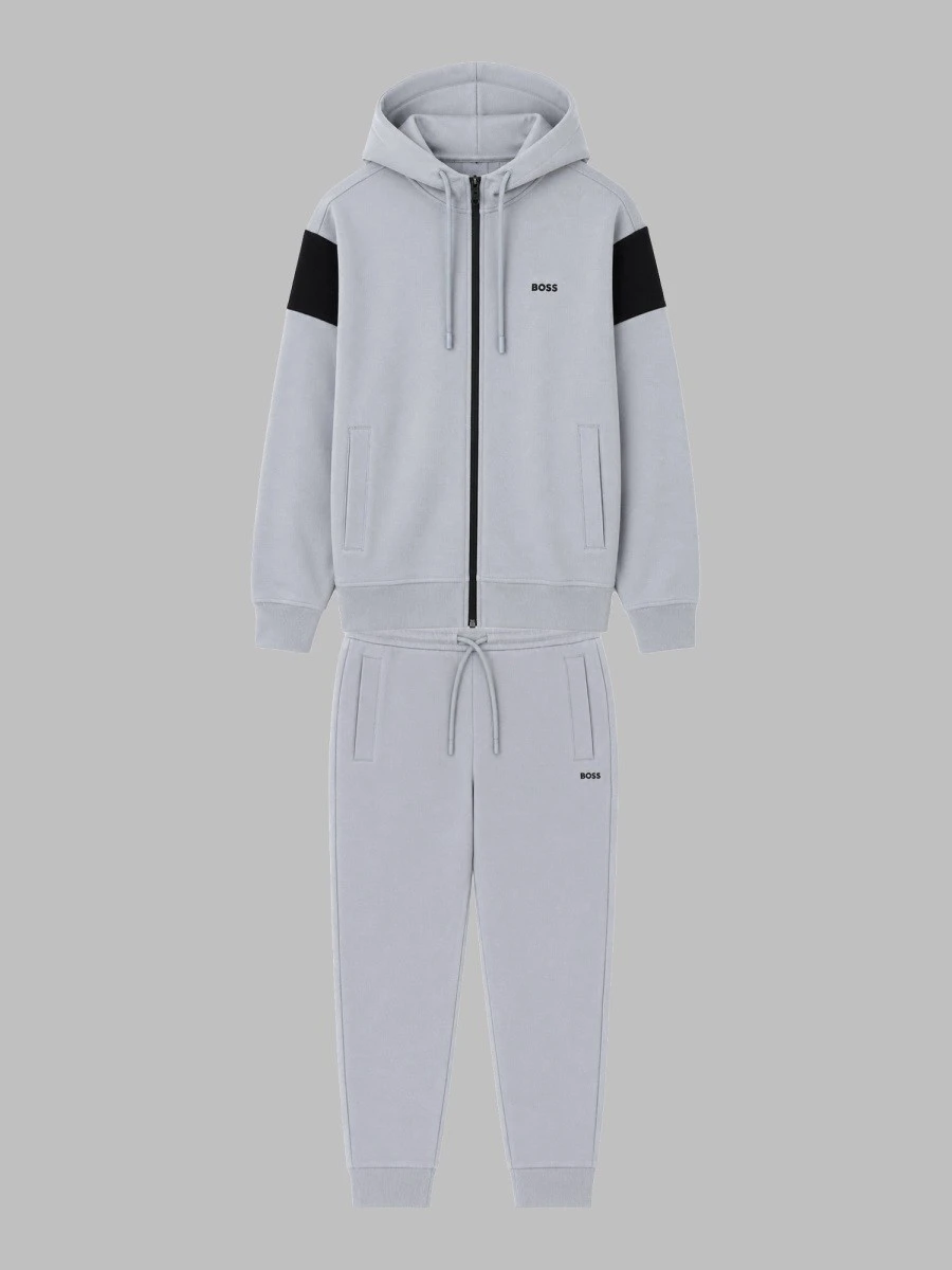 SET TRACKSUIT CON CAPPUCCIO.webp