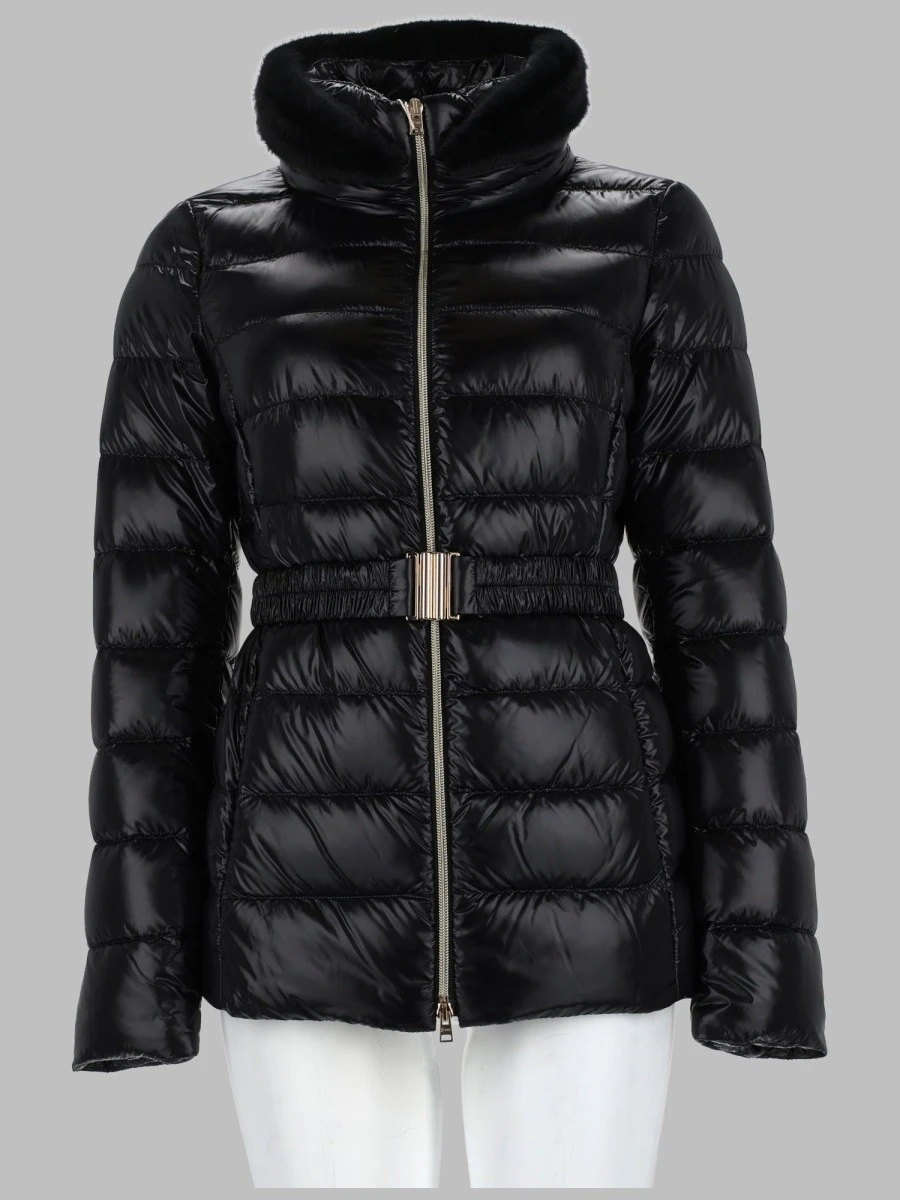 PIUMINO CON CINTURA.webp