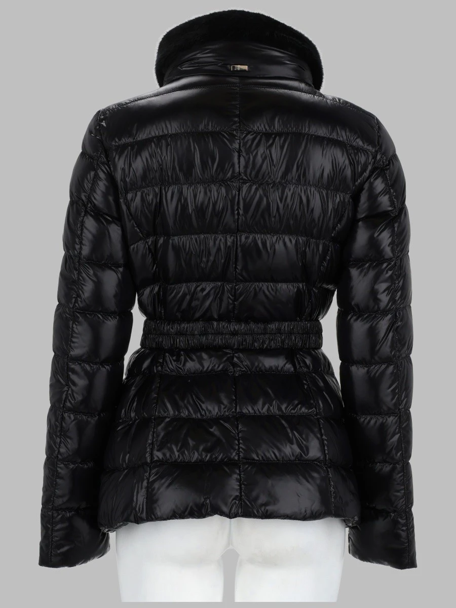 PIUMINO CON CINTURA.webp