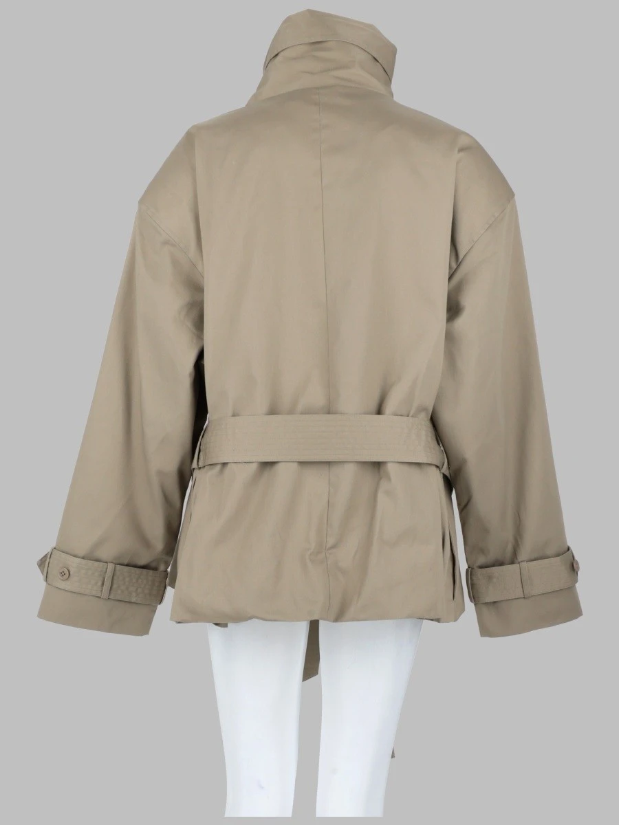 TRENCH CORTO.webp