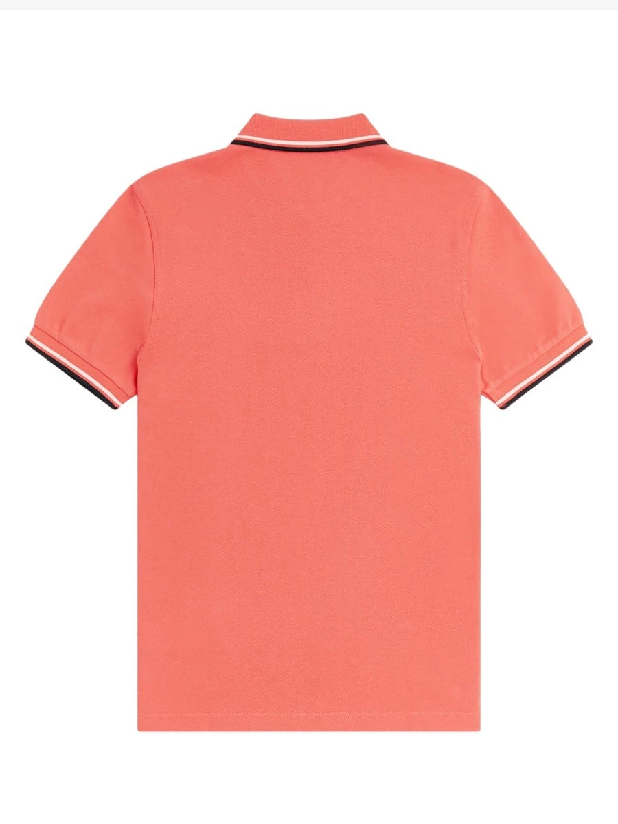 POLO CON LOGO.webp