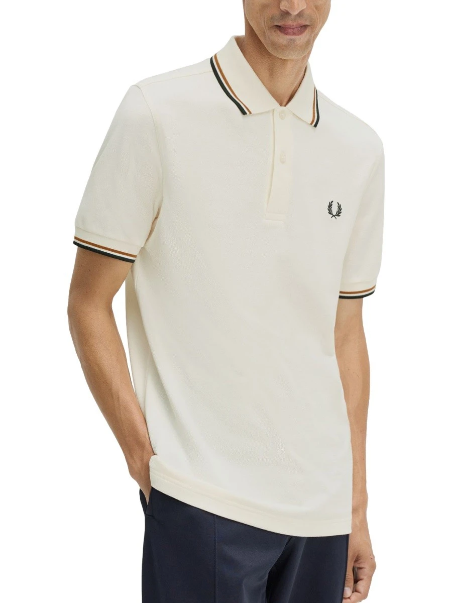 POLO CON LOGO.webp
