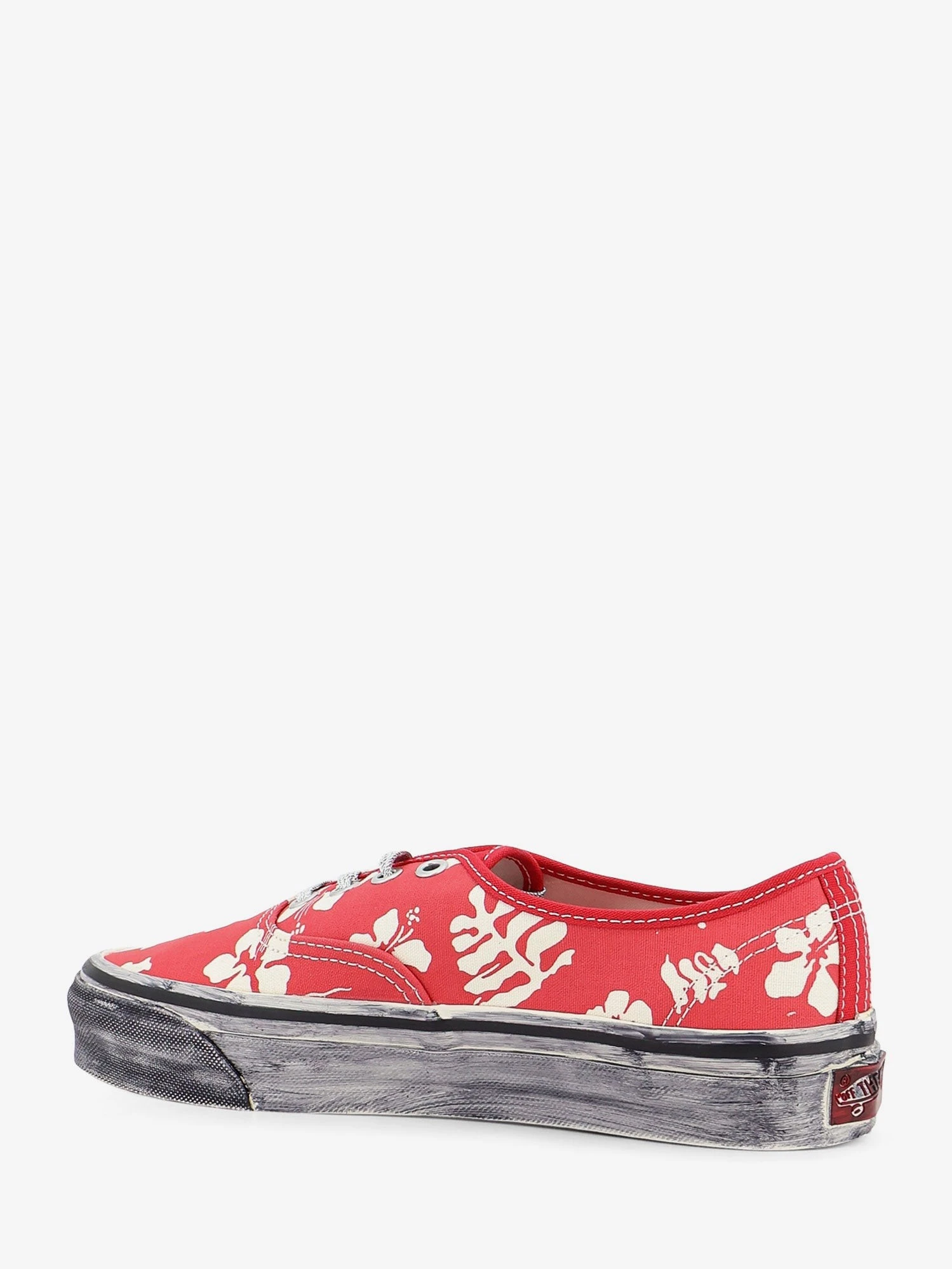 LX authentic 44 canvas sneakers with contrasting print.webp