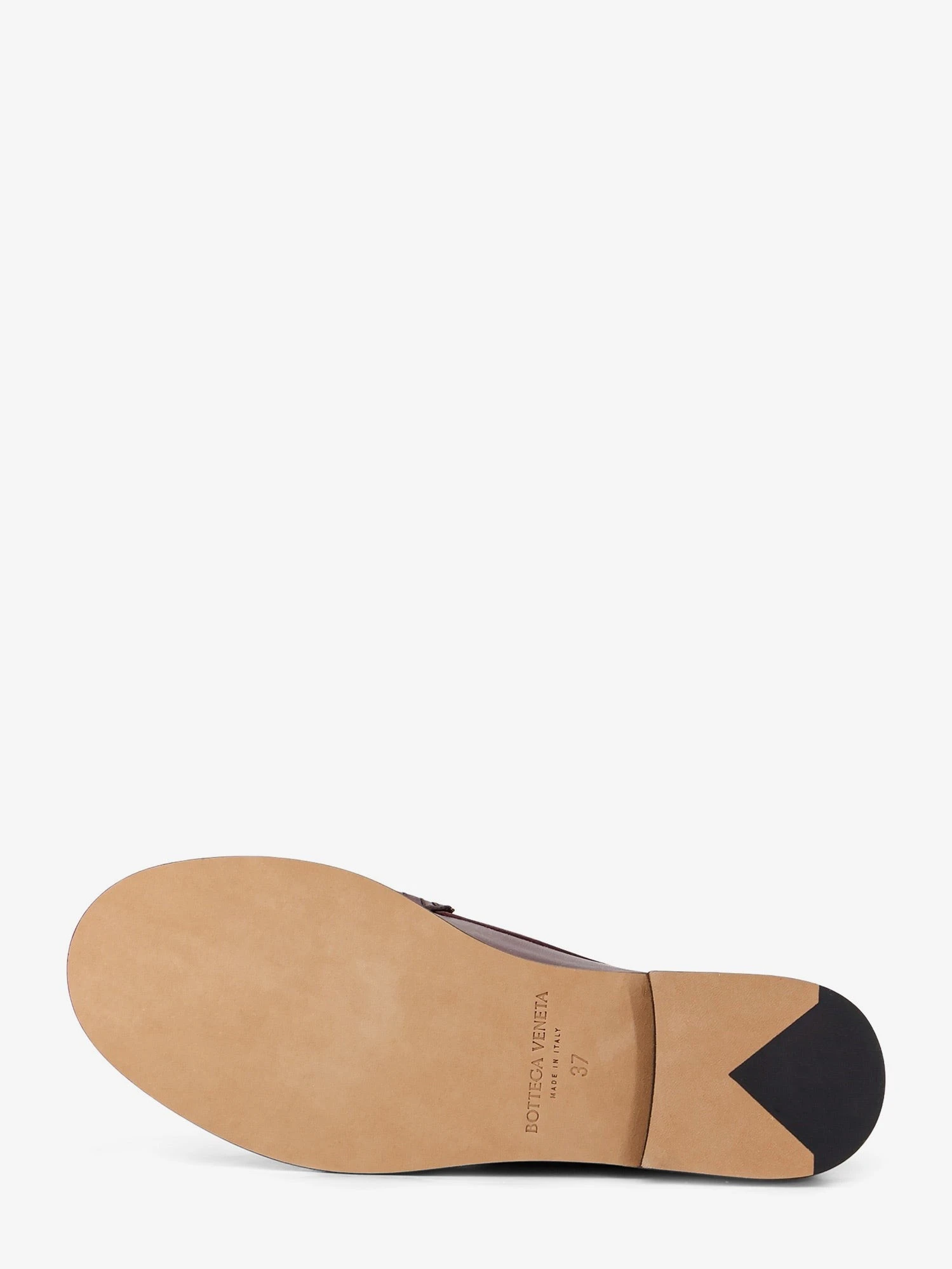 Silenzio leather loafers with Intrecciato pattern.webp