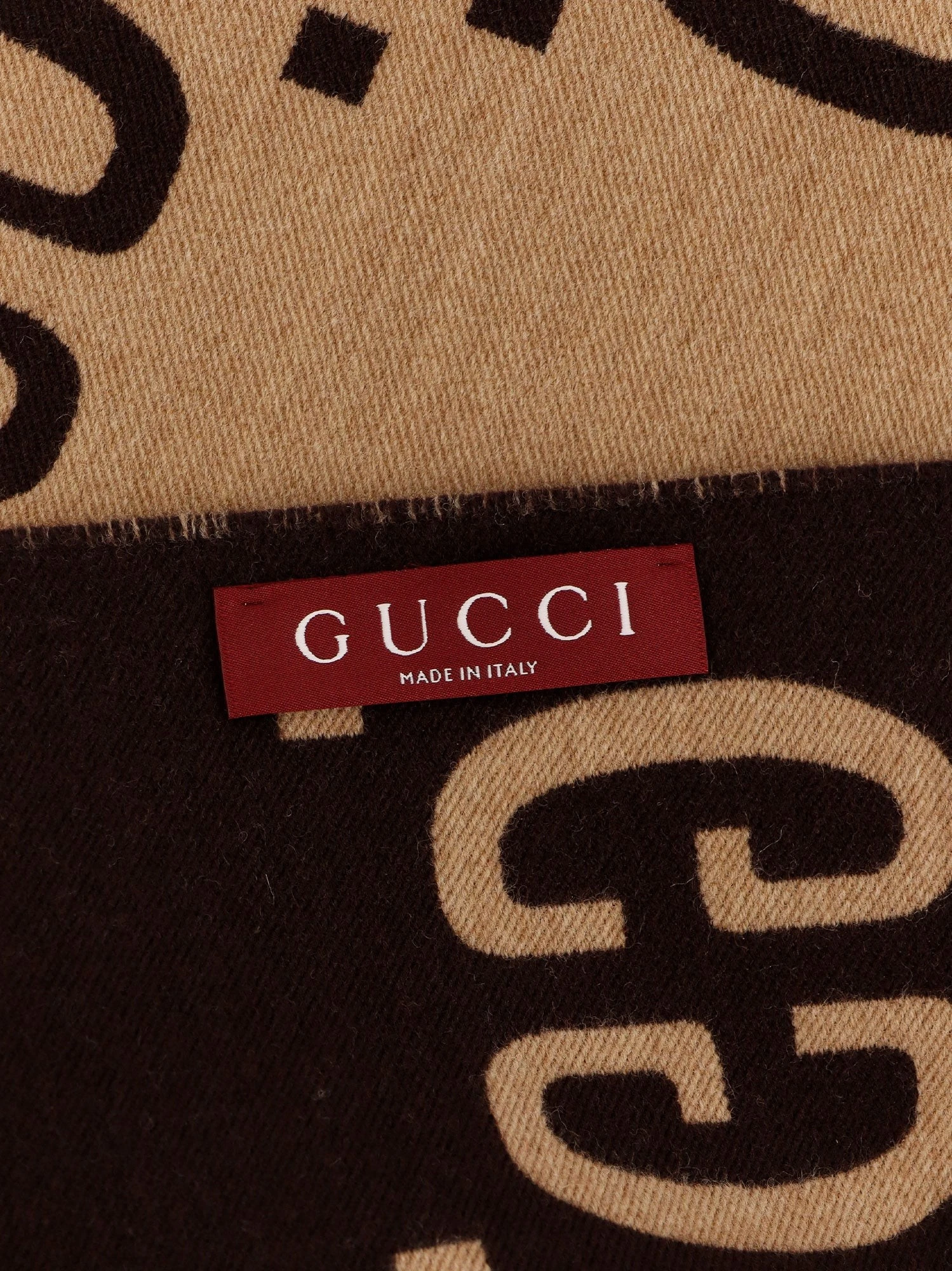 Wool and silk scarf with GG jacquard motif.webp
