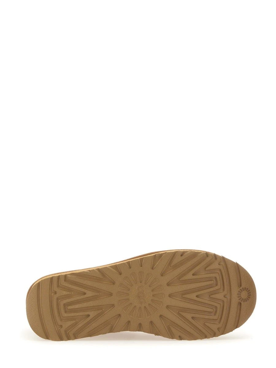 STIVALE CLASSIC ULTRA MINI CON PLATEAU.webp
