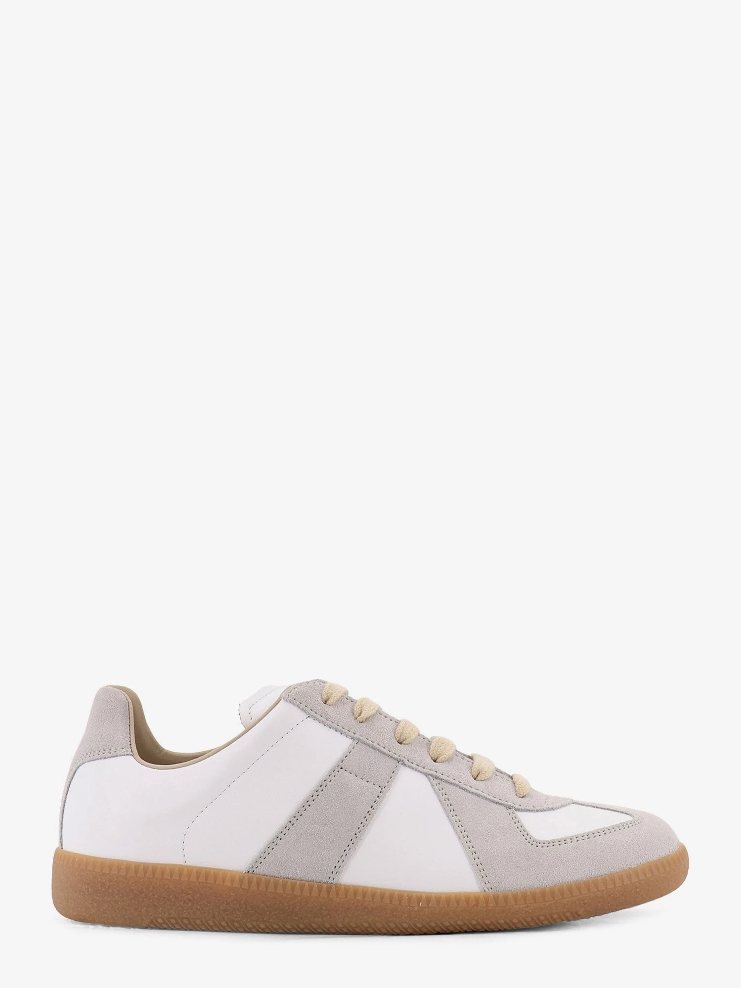Leather sneakers.webp