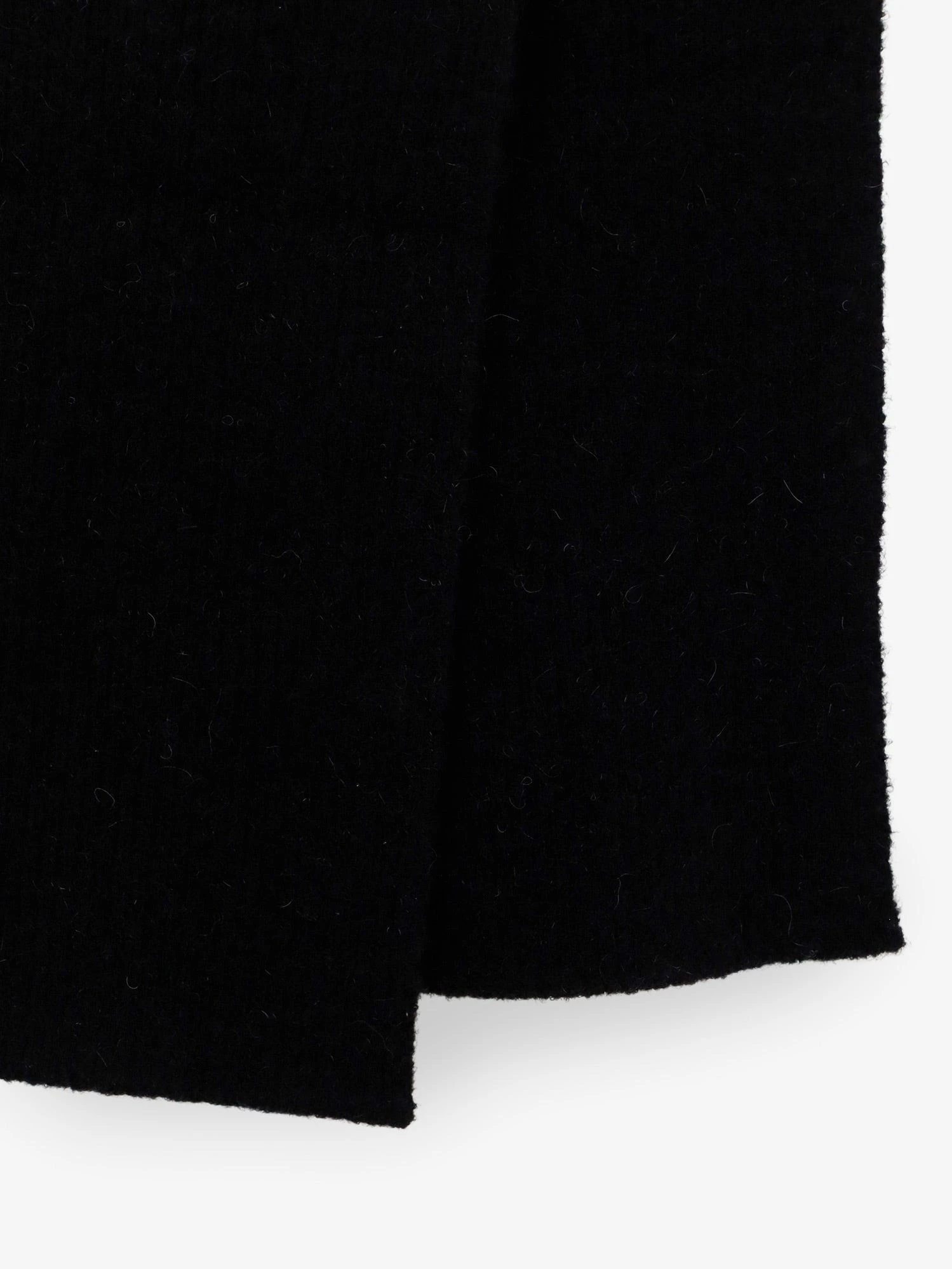 Alpaca blend scarf.webp