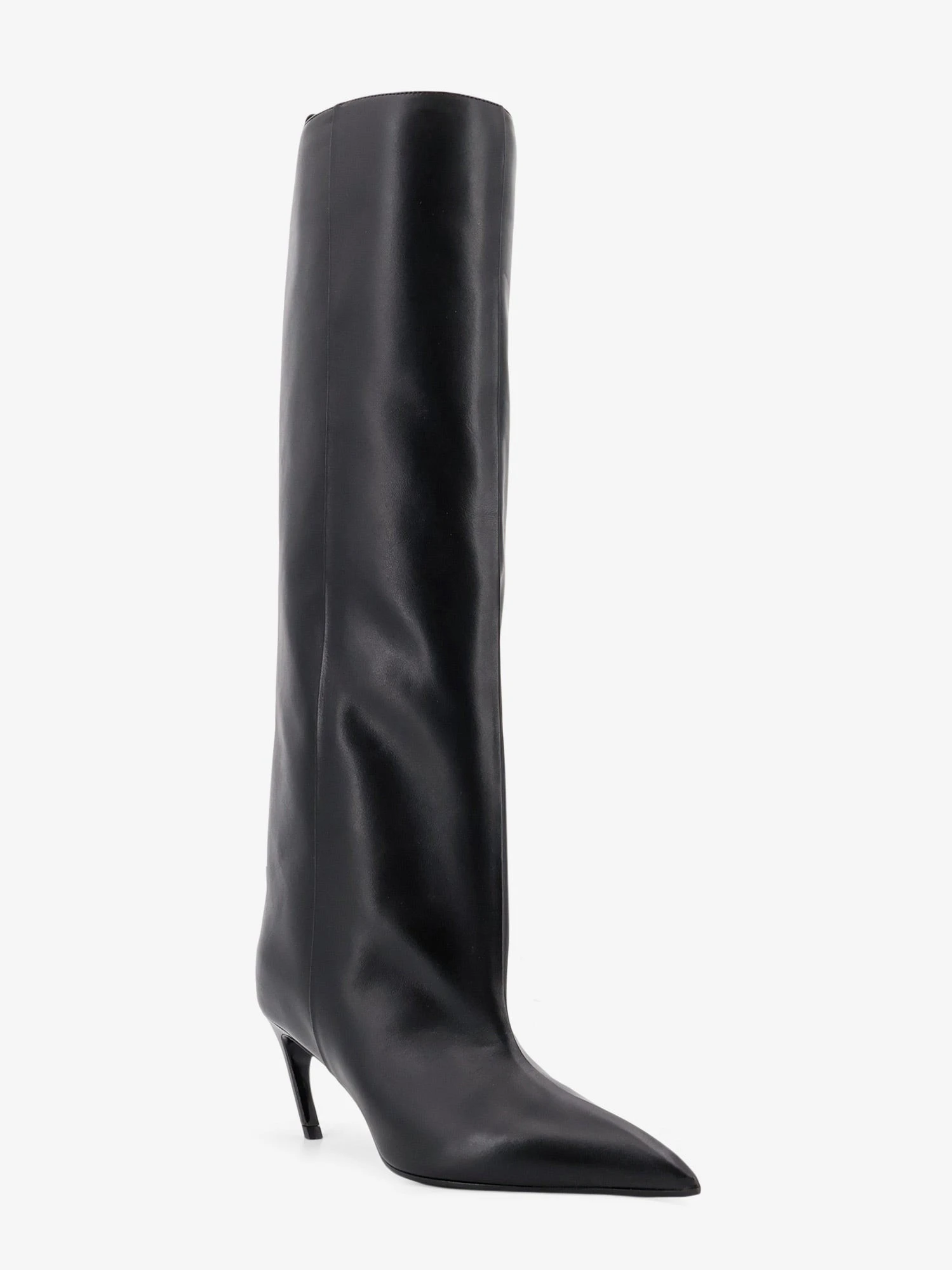 Lea leather boots.webp