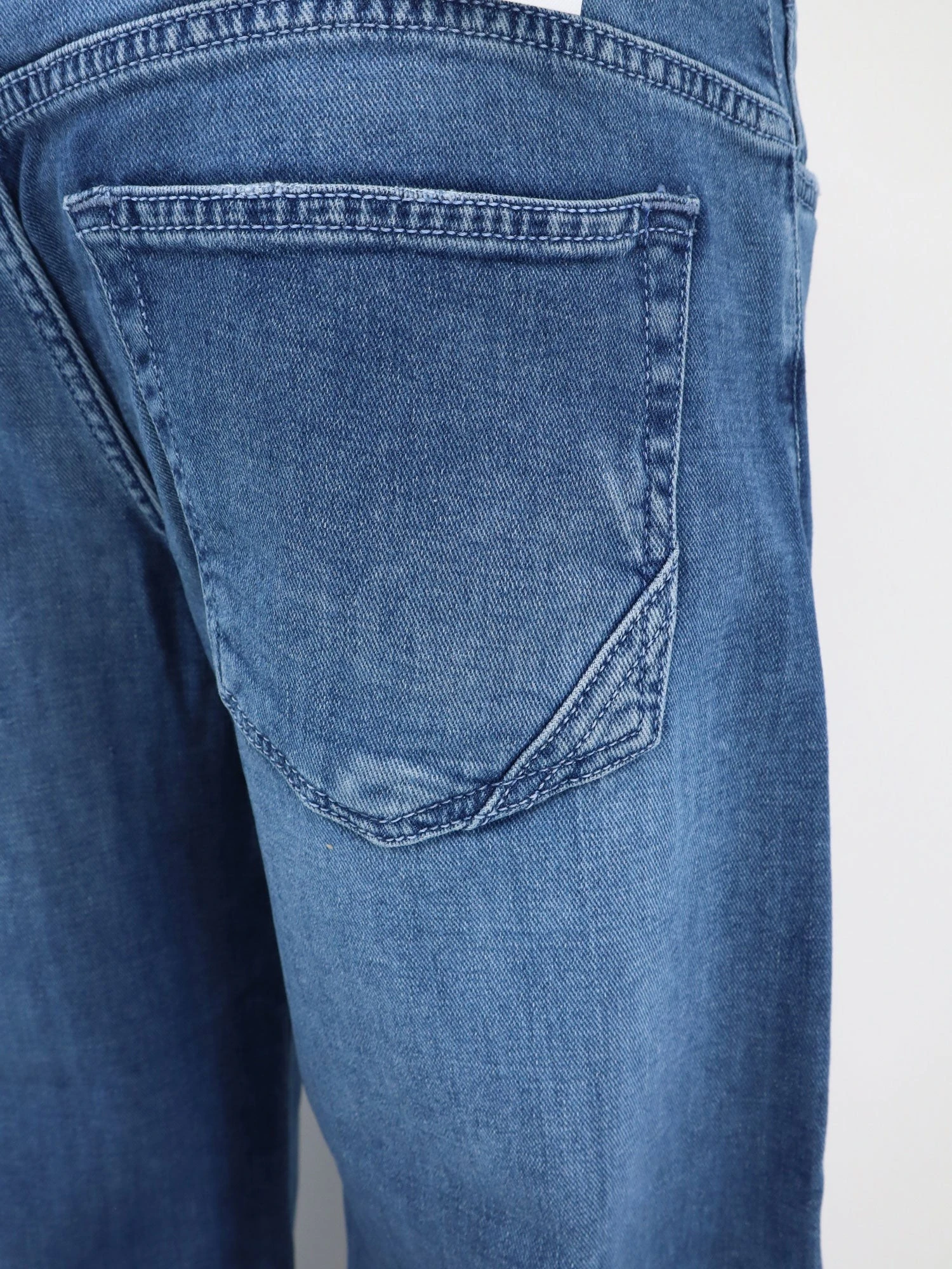 Charlie blue denim jeans.webp