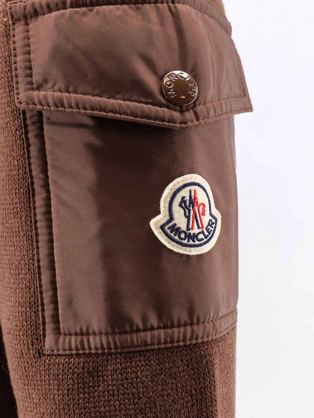 Virgin wool cardigan with Logo patch.webp