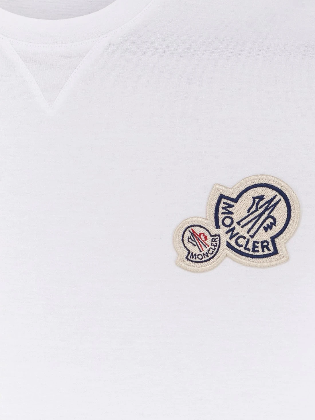 Cotton T-shirt with logo patch.webp