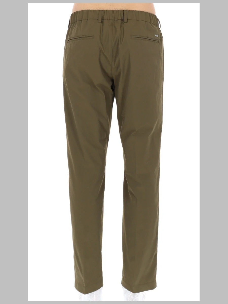 PANTALONE IN TESSUTO TECNICO.webp