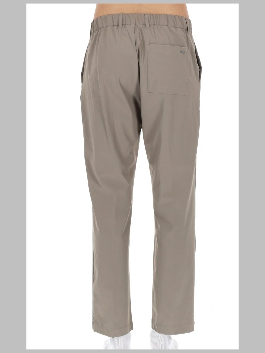 PANTALONE IN TESSUTO TECNICO.webp