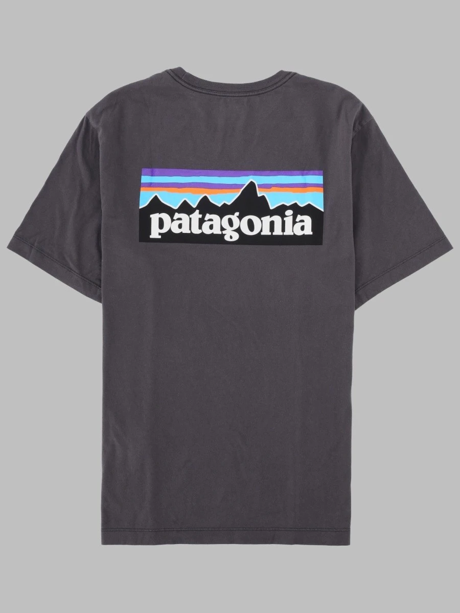 T-SHIRT "P-6" CON STAMPA LOGO.webp