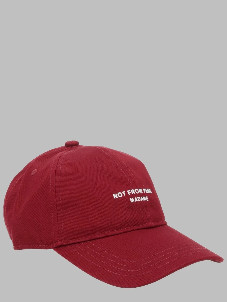 CAPPELLO DA BASEBALL CON SLOGAN.webp