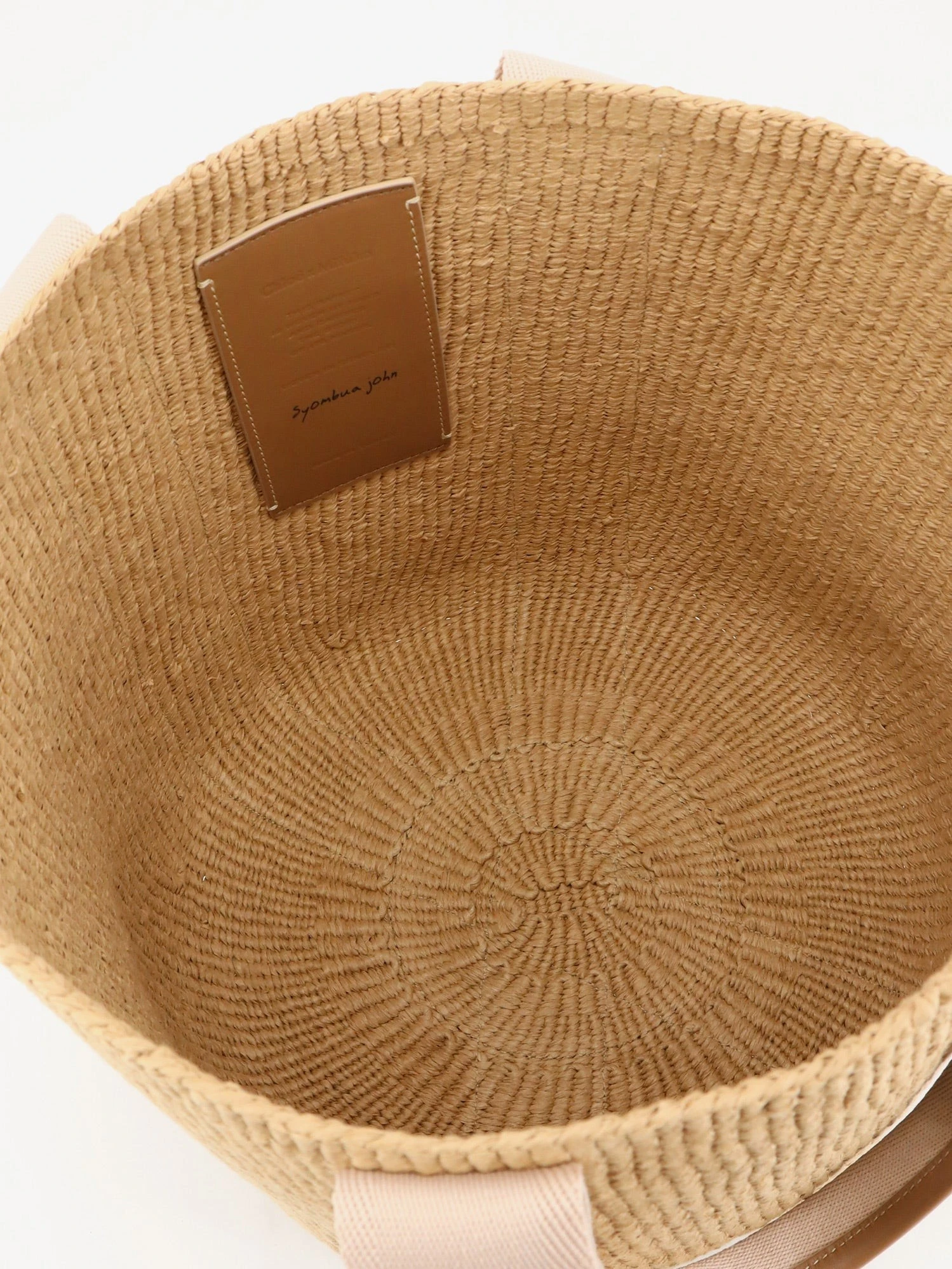 Woody raffia shoulder bag.webp