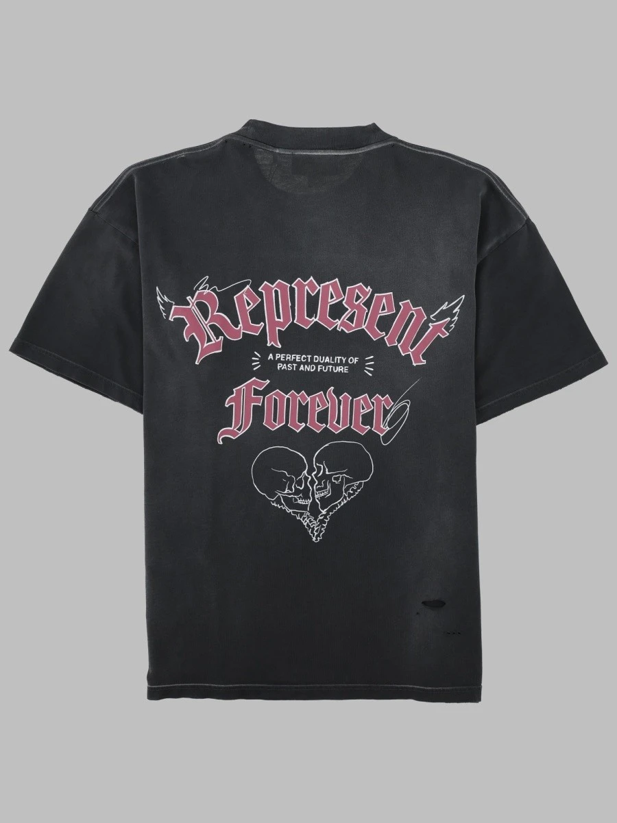 T-SHIRT CON STAMPA