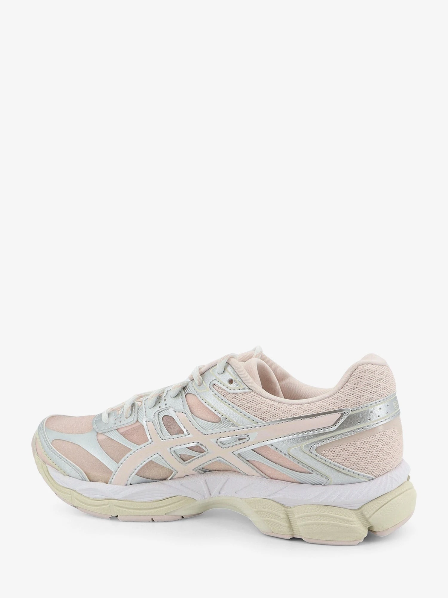 Gel-Cumulus 16 mesh sneakers with contrasting inserts.webp