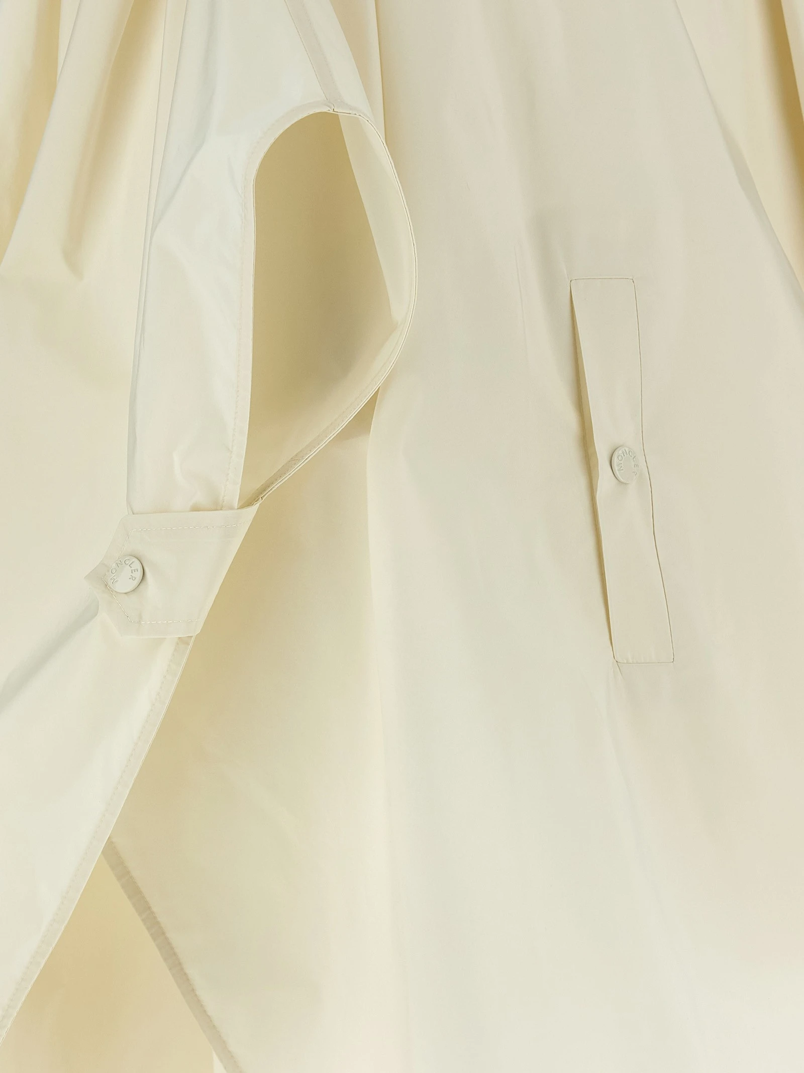 Taffeta cape