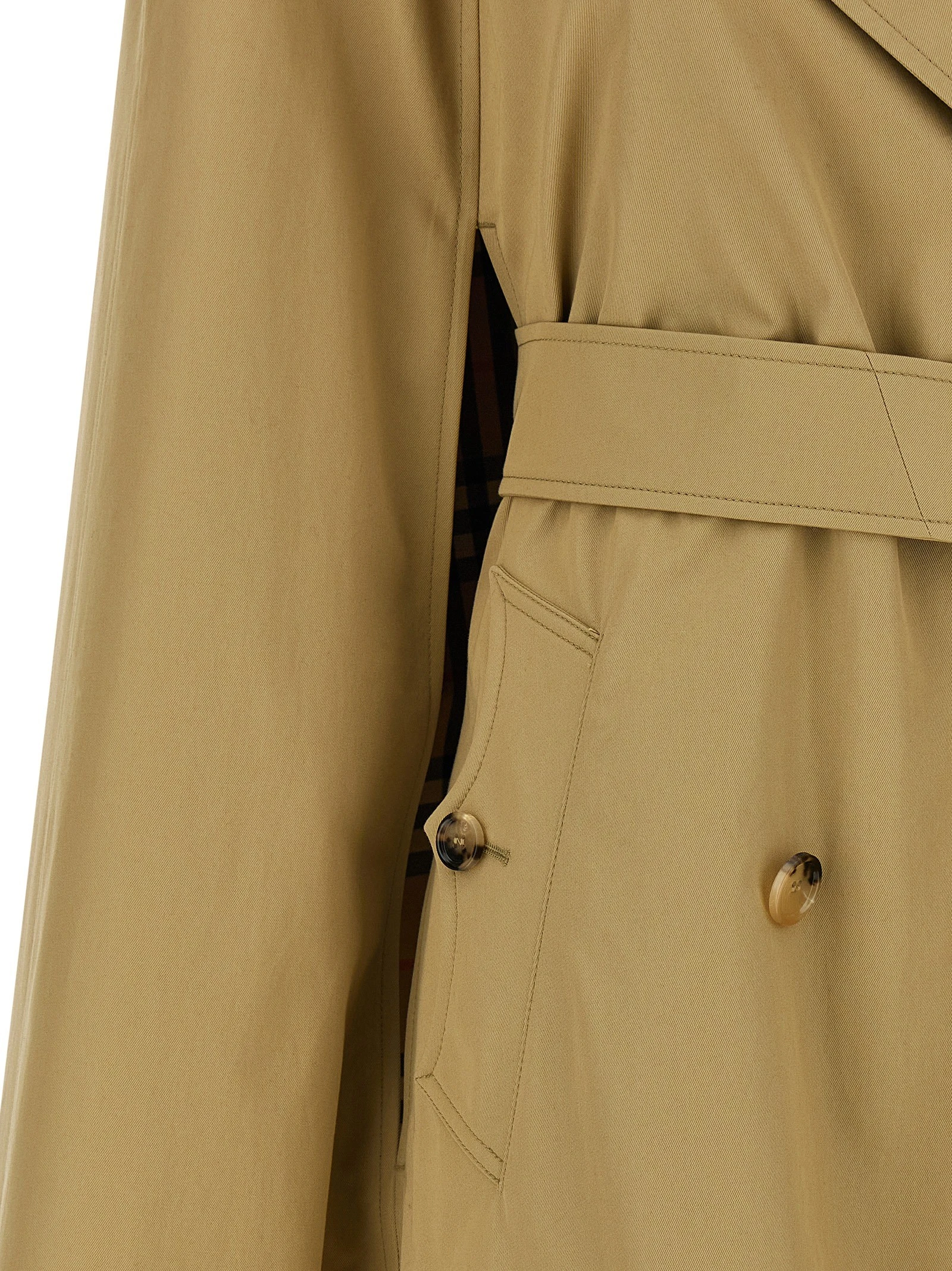 'Bellemont' cape