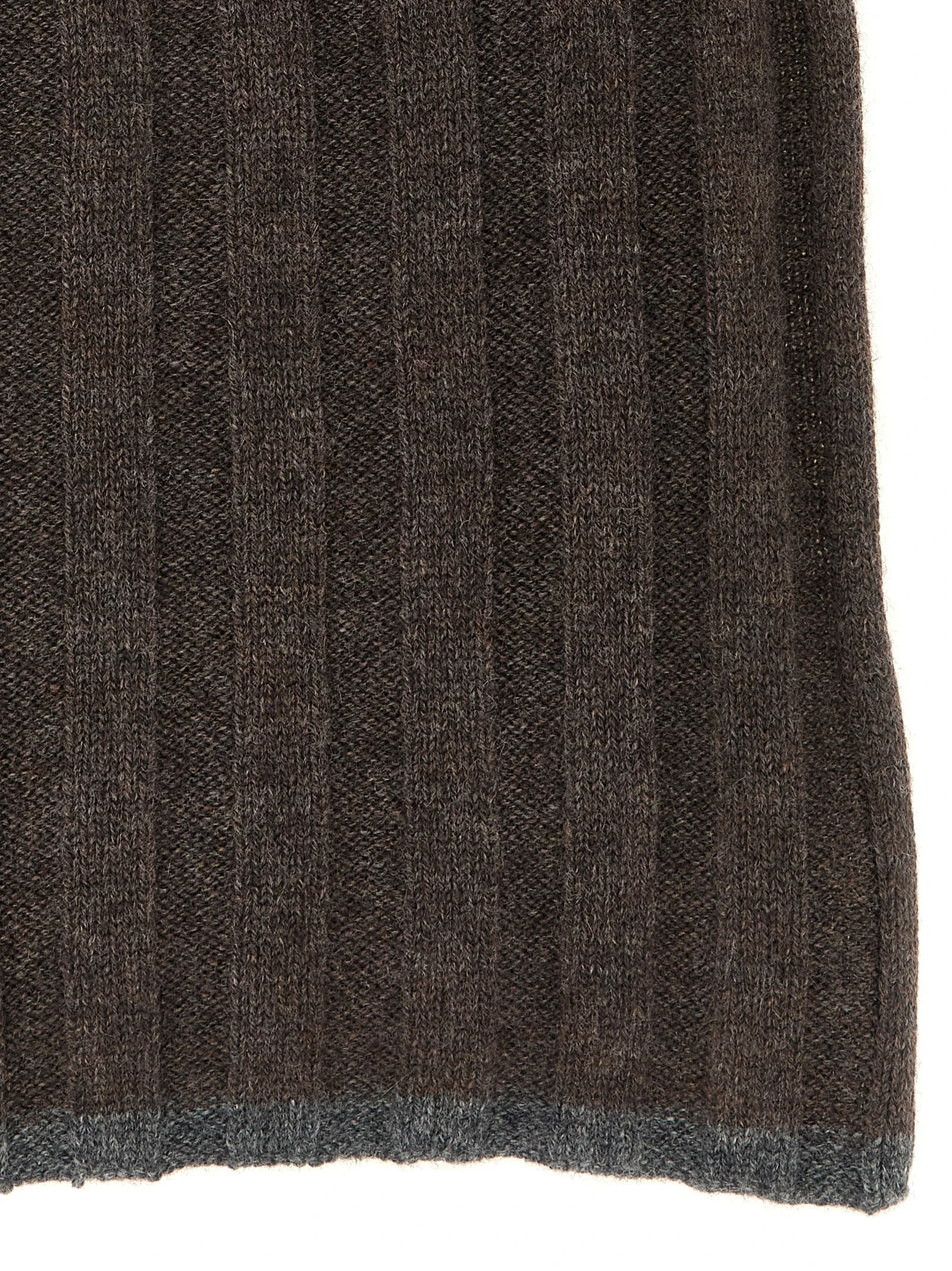 Ribbed cashmere knit scarf