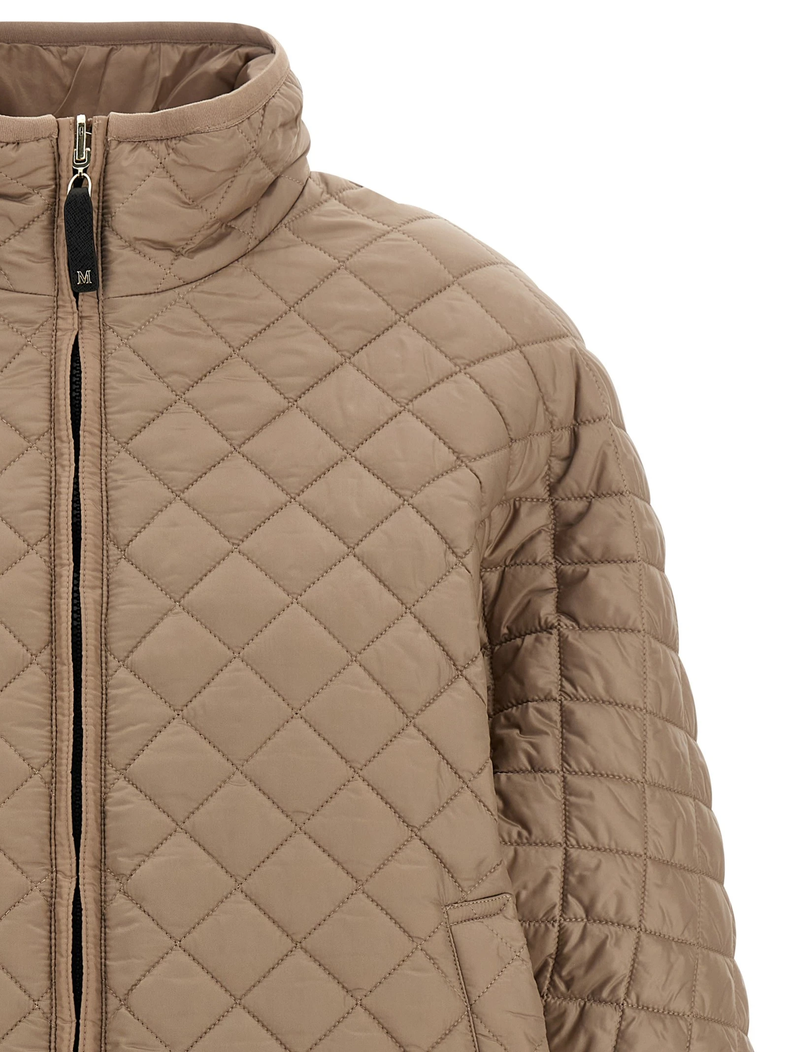 'Delfina' reversible hood