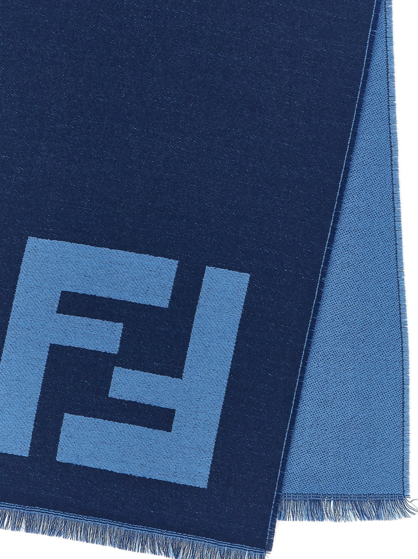 FF macro scarf