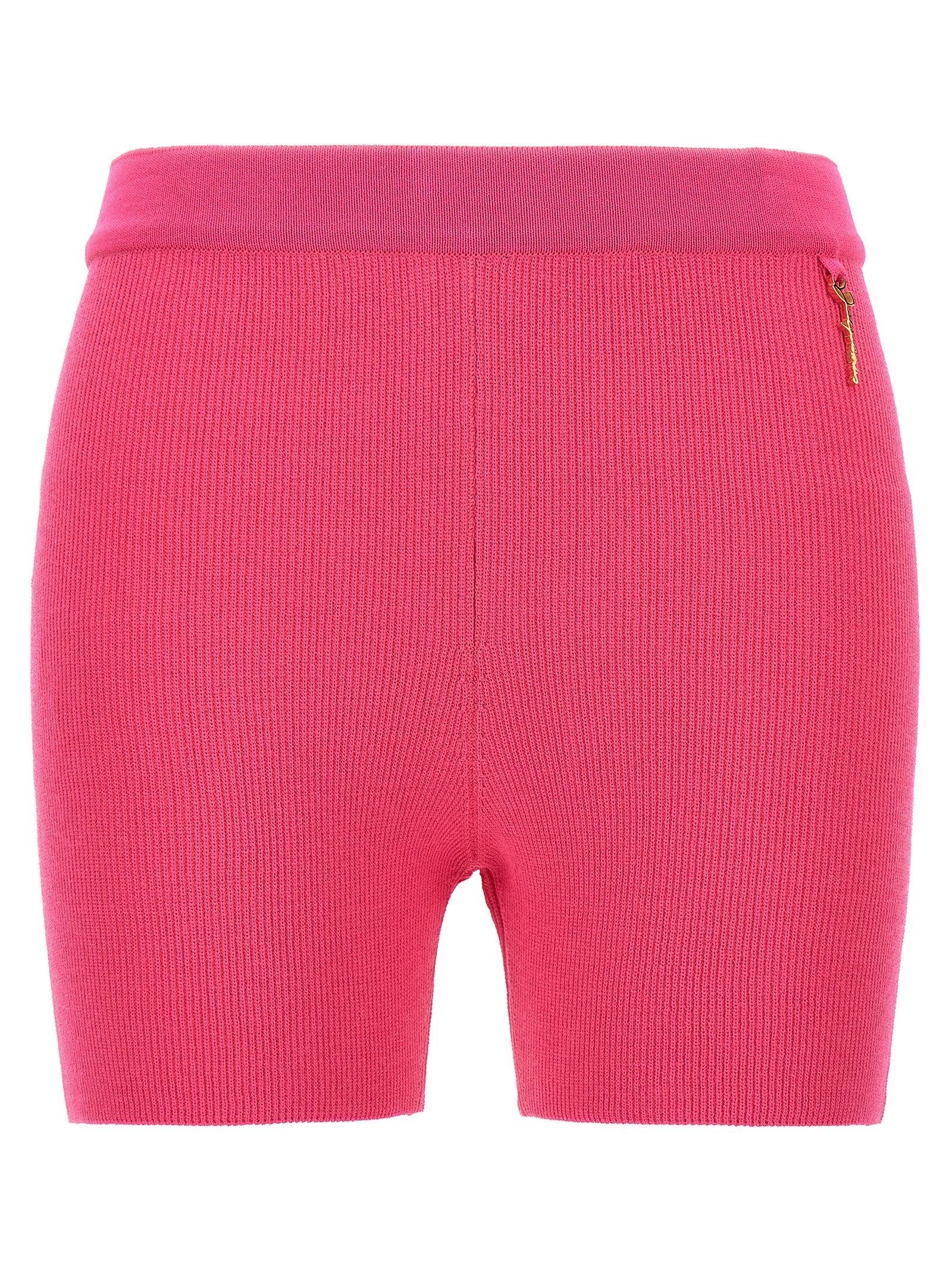 'Le short Pralu' cyclist