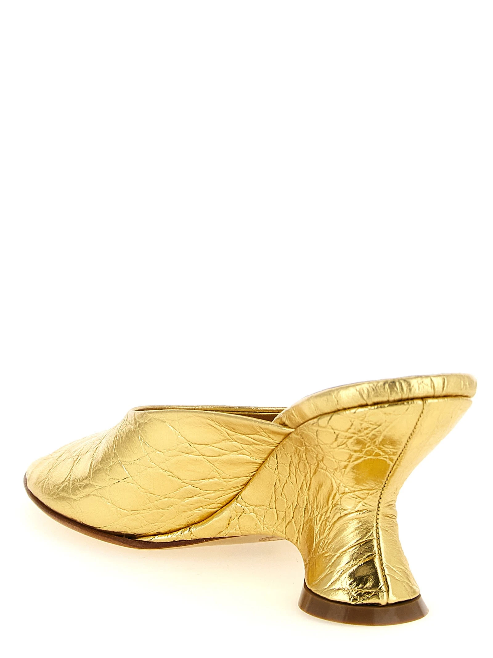 Curved wedge mules