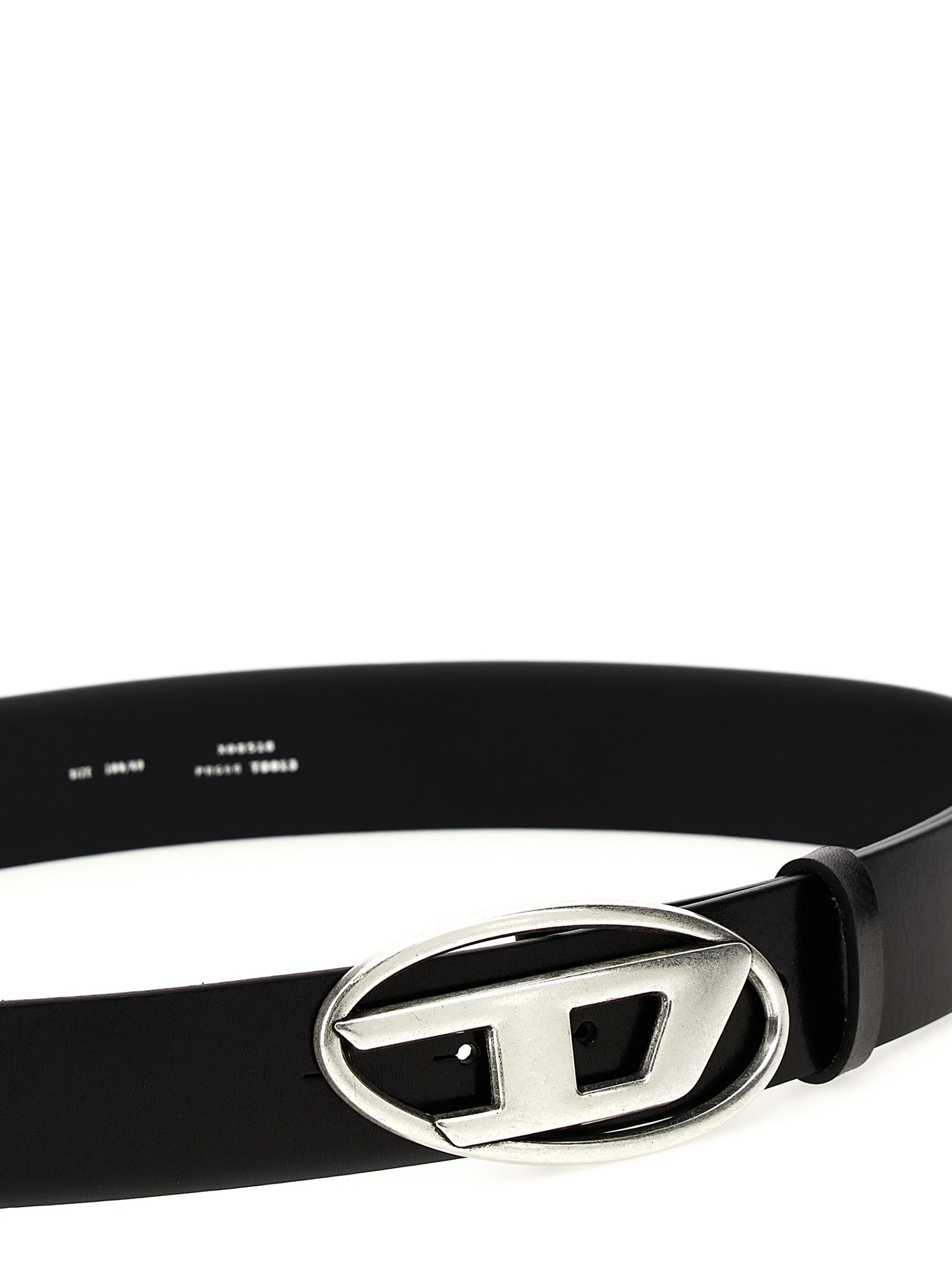 D logo belt
