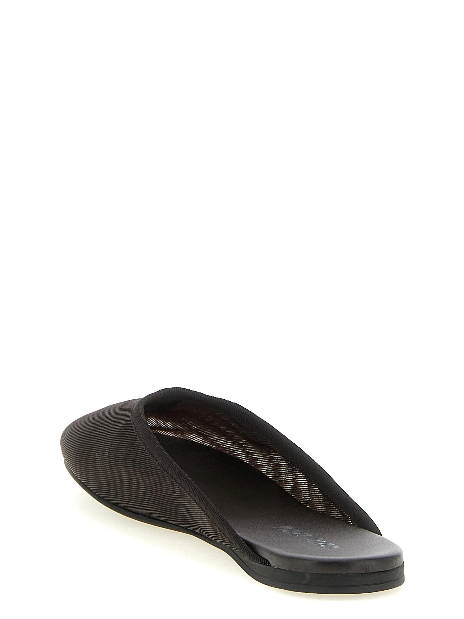 Mesh fabric slippers