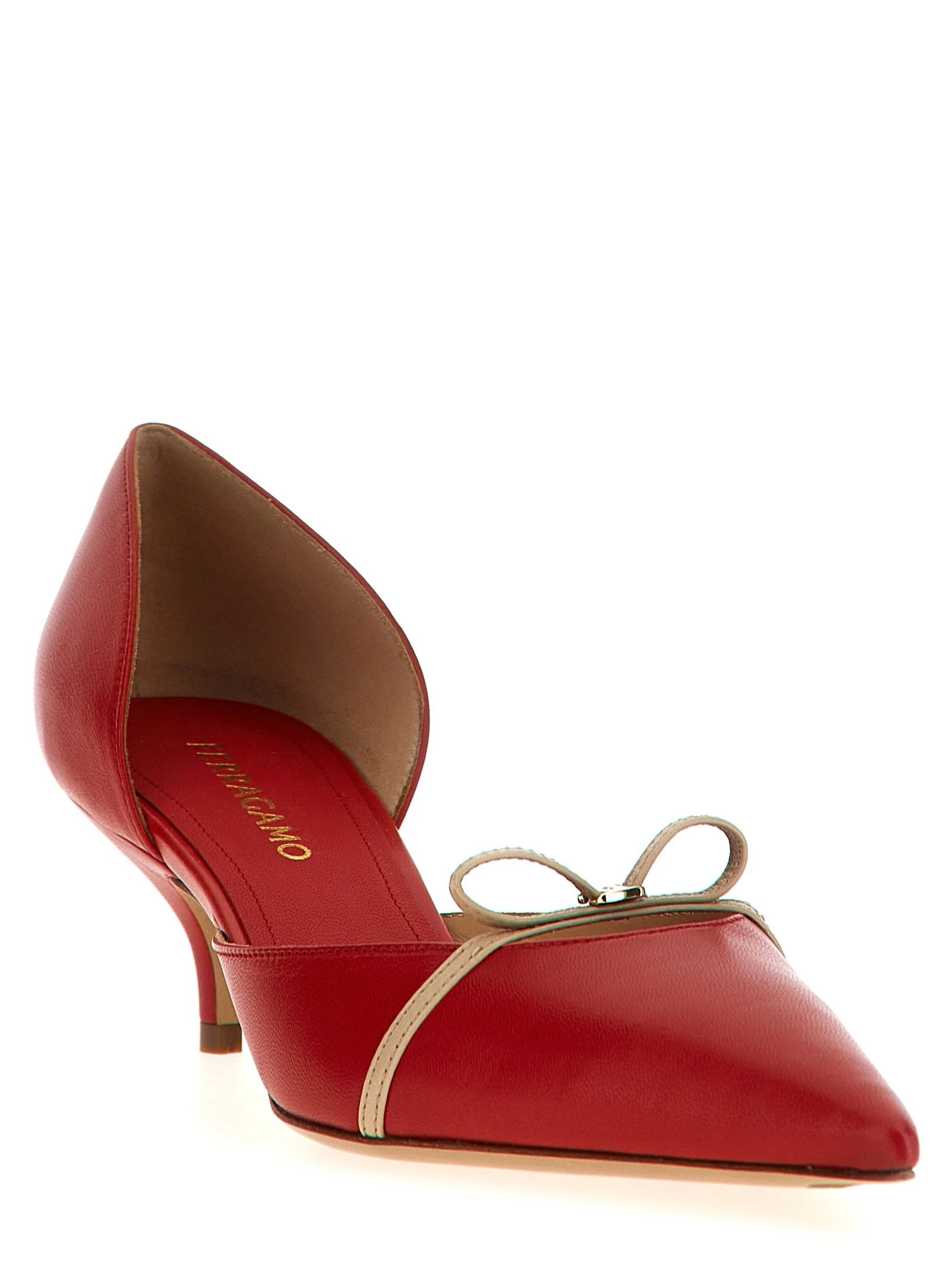 'Gyoia' pumps