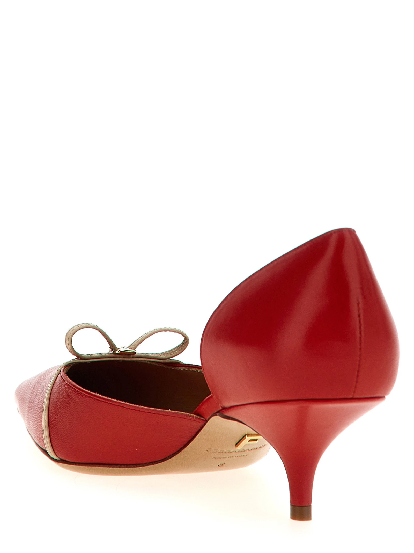 'Gyoia' pumps