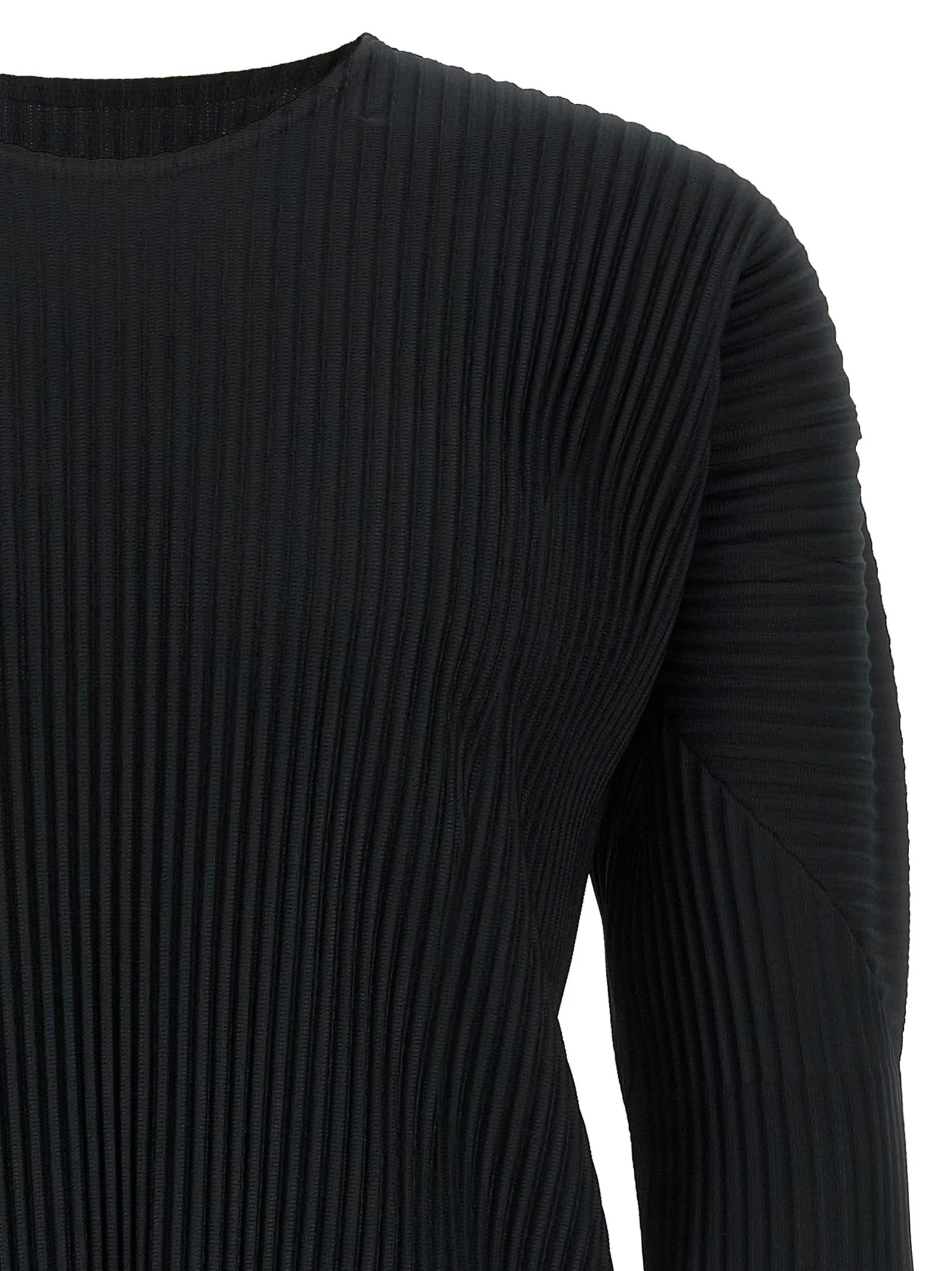 'Basics' T-shirt