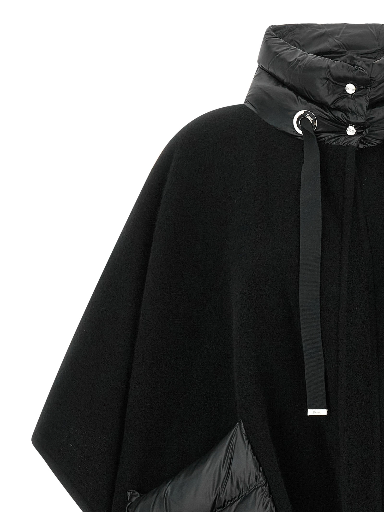 'Resort' poncho