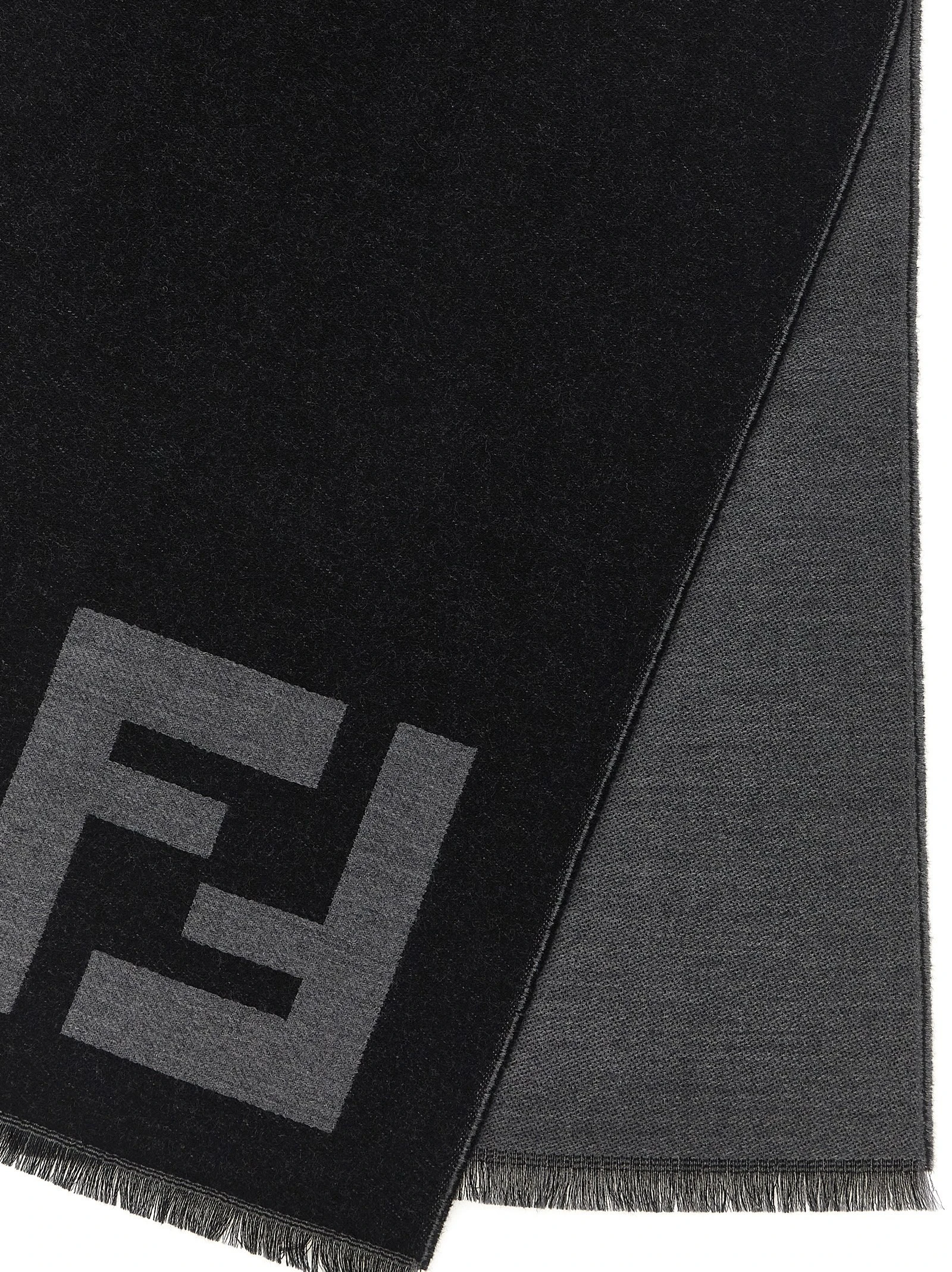 FF macro scarf