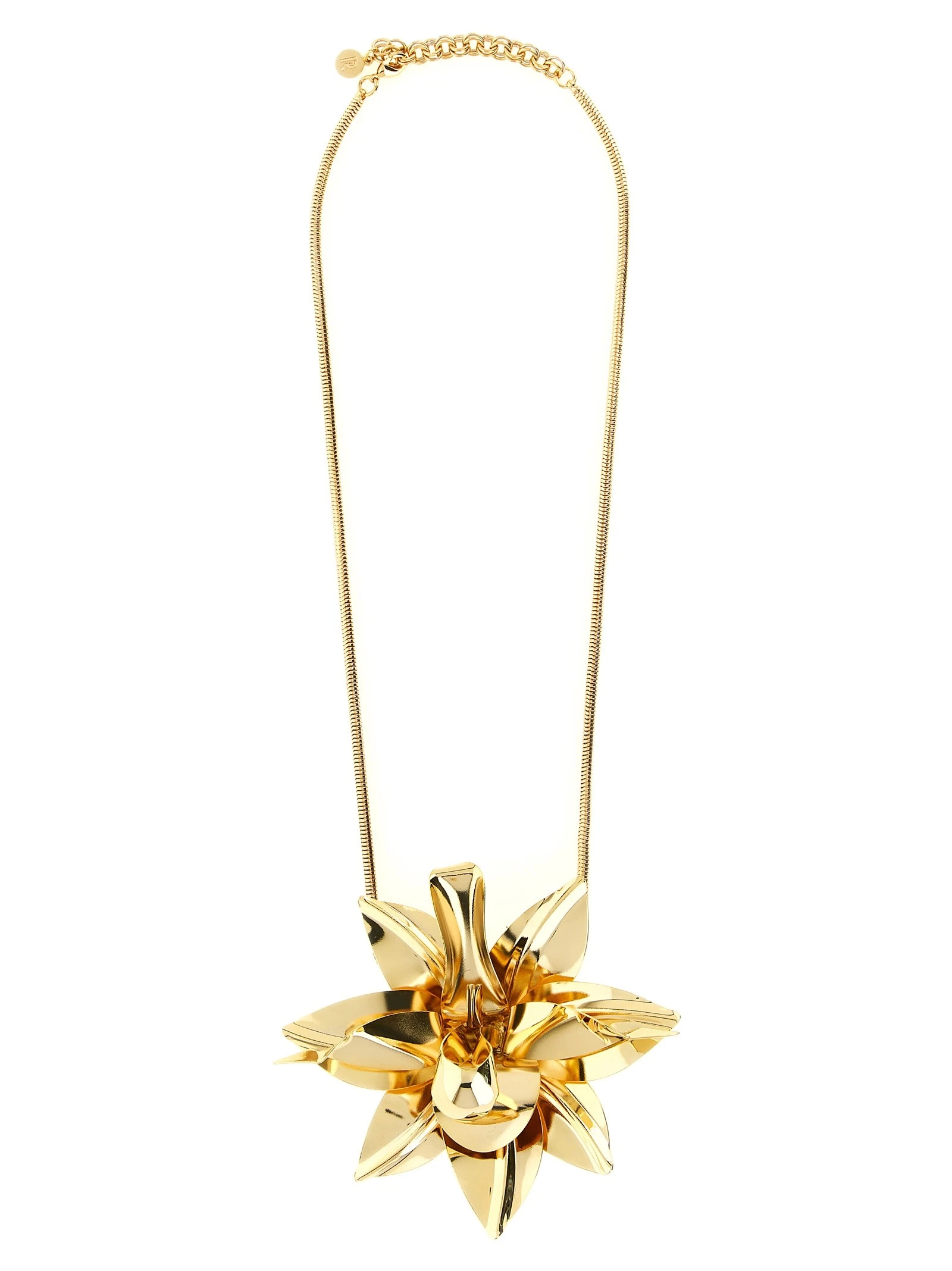 Flower pendant necklace