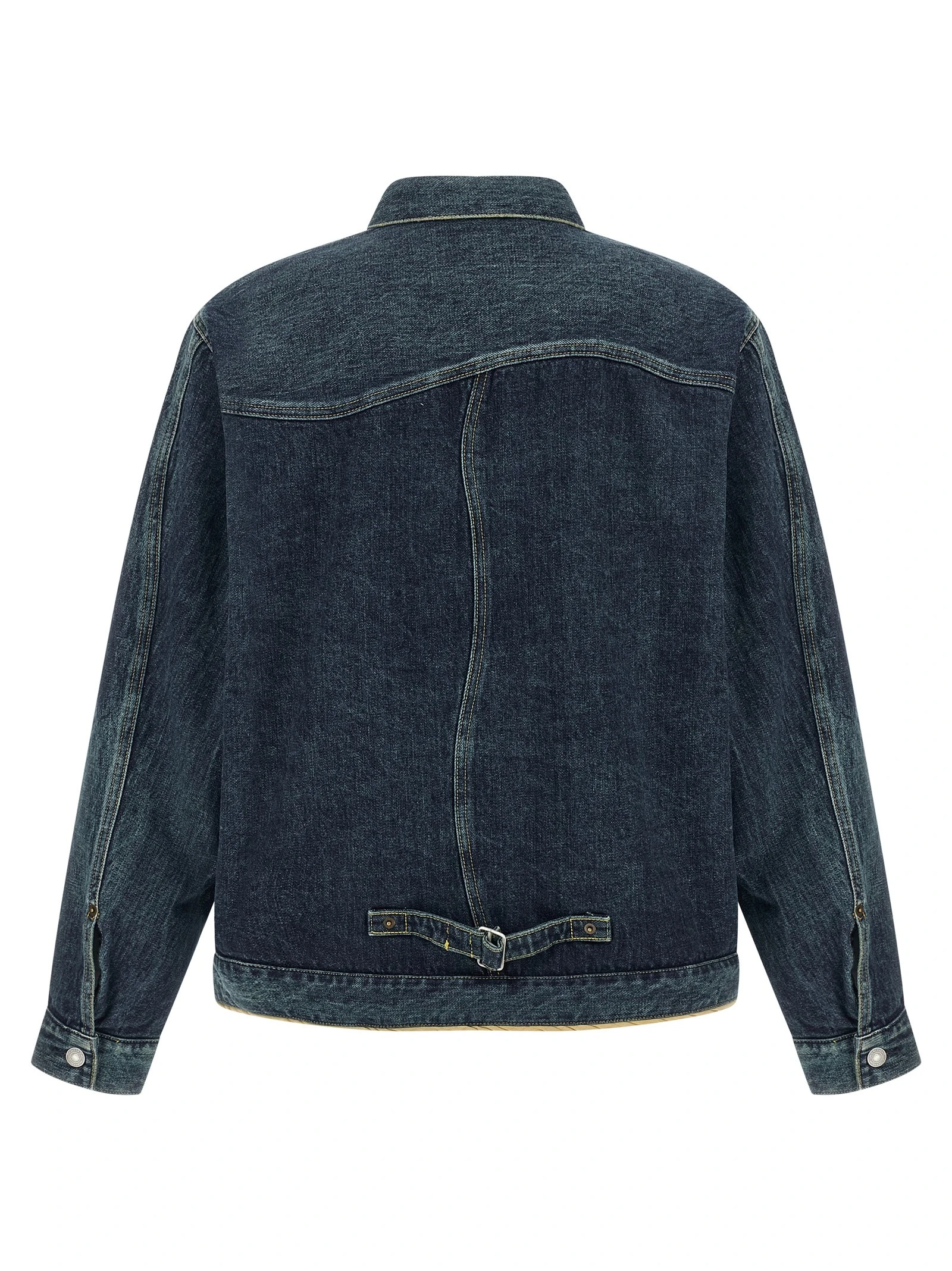 Sinuous seams jacket