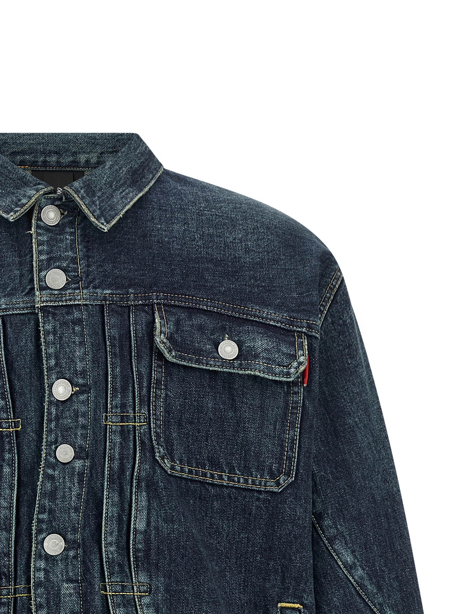 Sinuous seams jacket