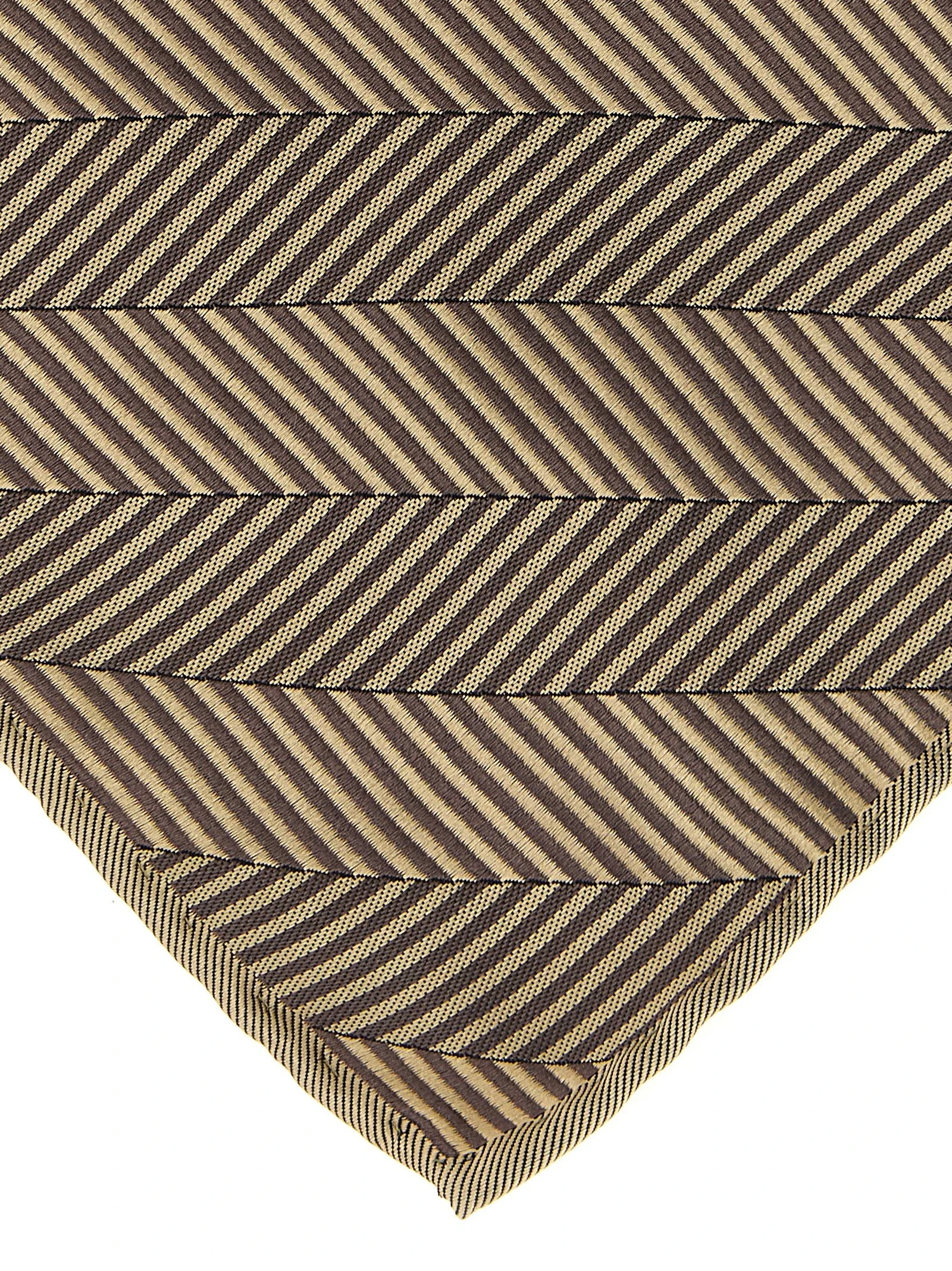 Chevron pocket clutch