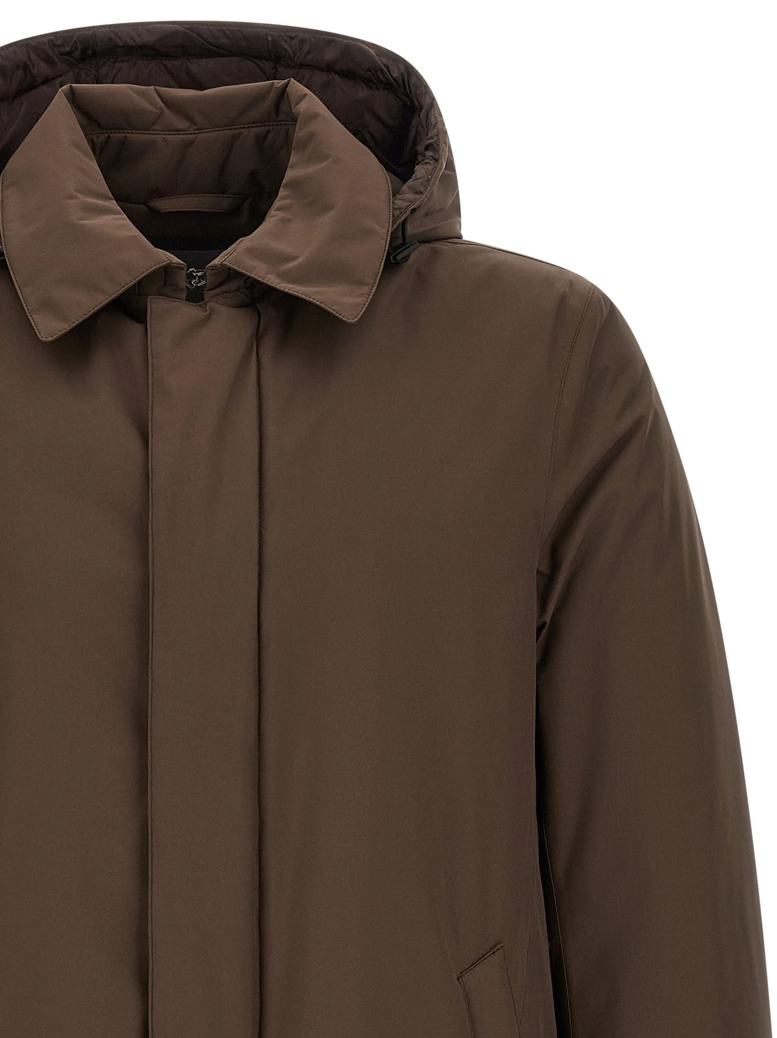 Detachable hood parka